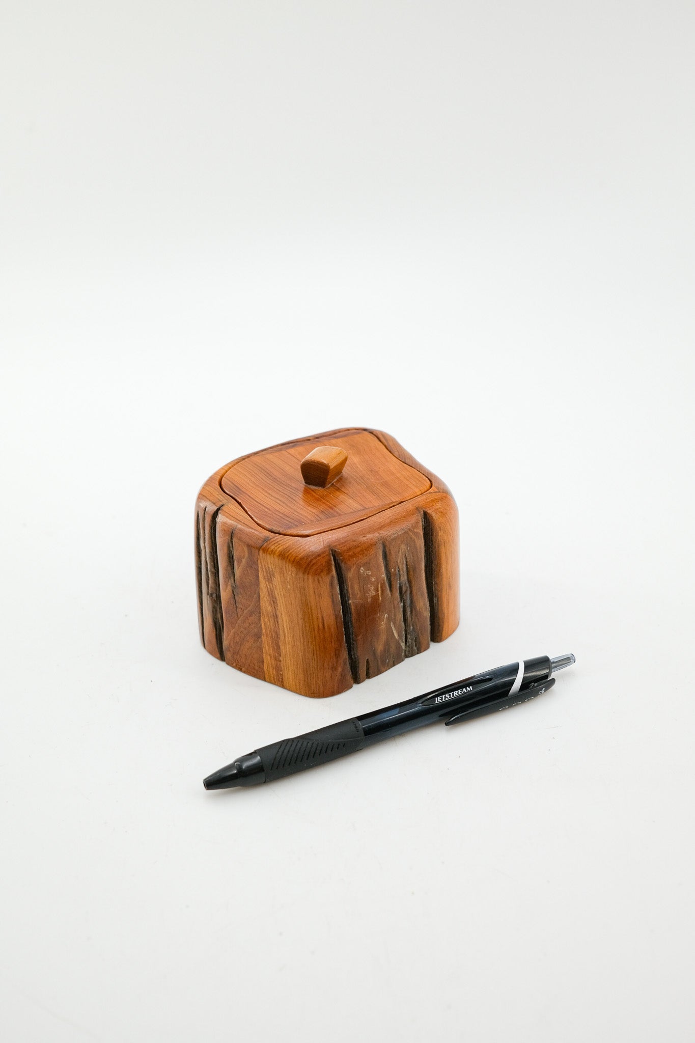 Cliff Mire Cypress Wood Lidded Box (2000) / ハンドメイド蓋付きBOX