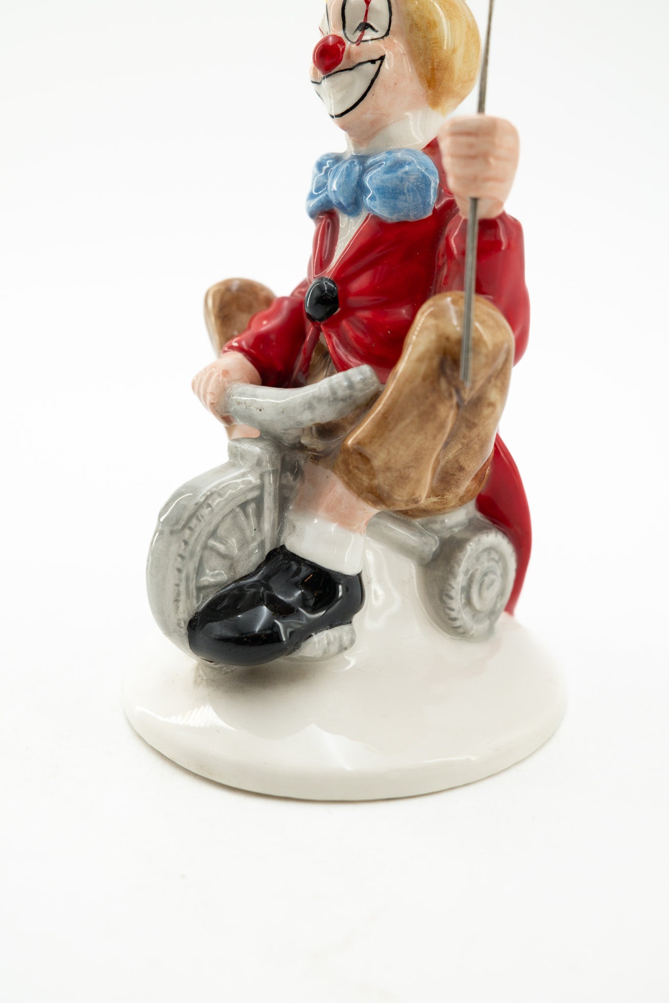 Clown on Tricycle Figurine / 三輪車に乗るピエロのフィギュア