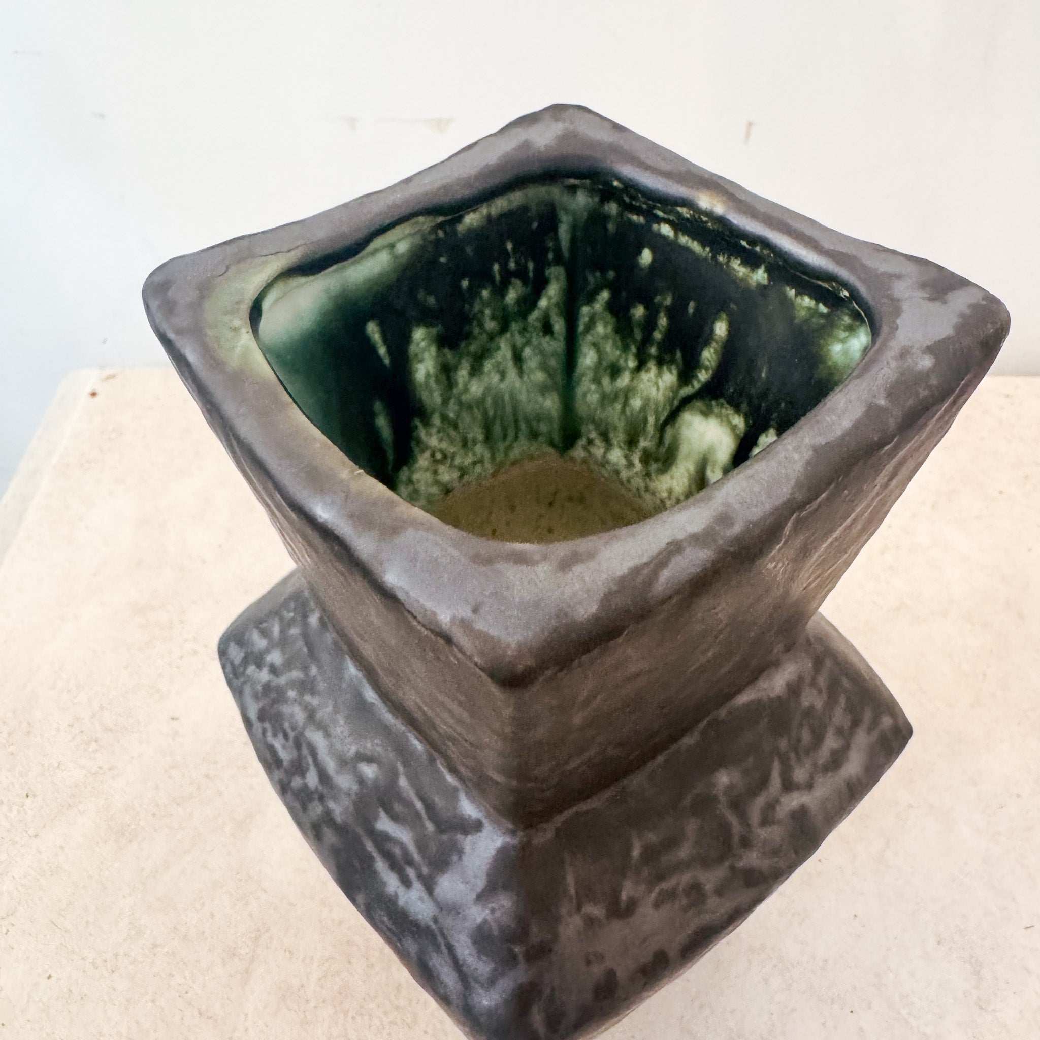 Pottery Vase / 陶器花器