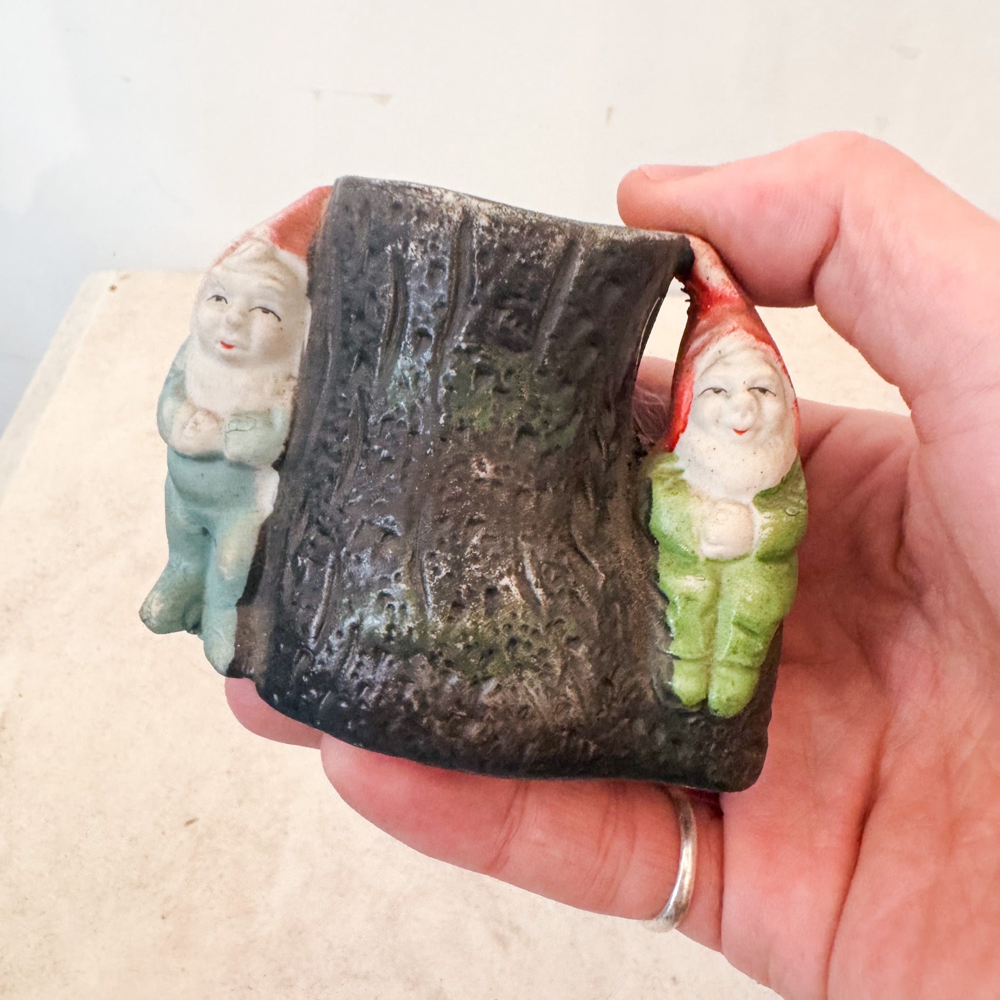 Ceramic Gnome  Pot / 陶器製小人のポット