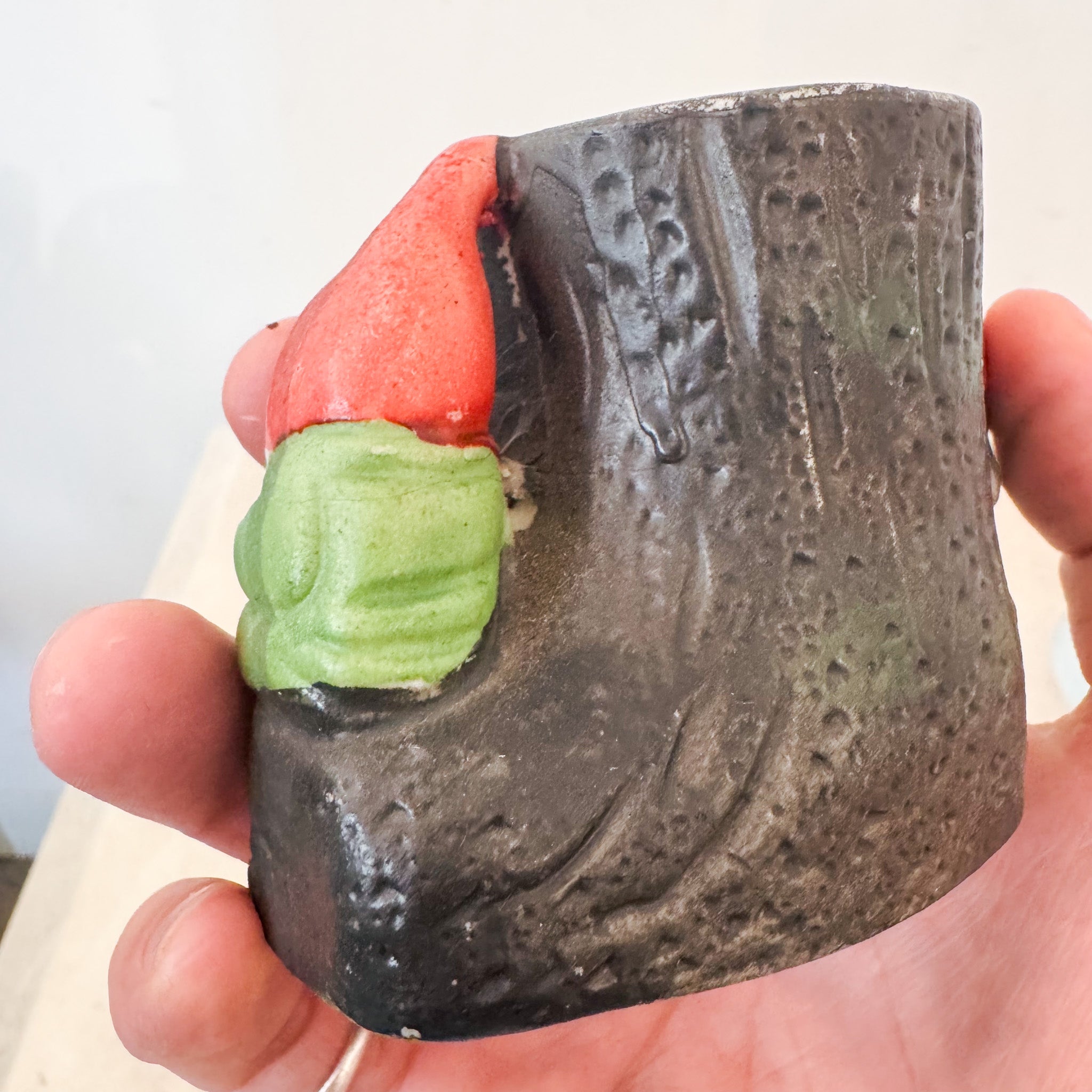 Ceramic Gnome  Pot / 陶器製小人のポット