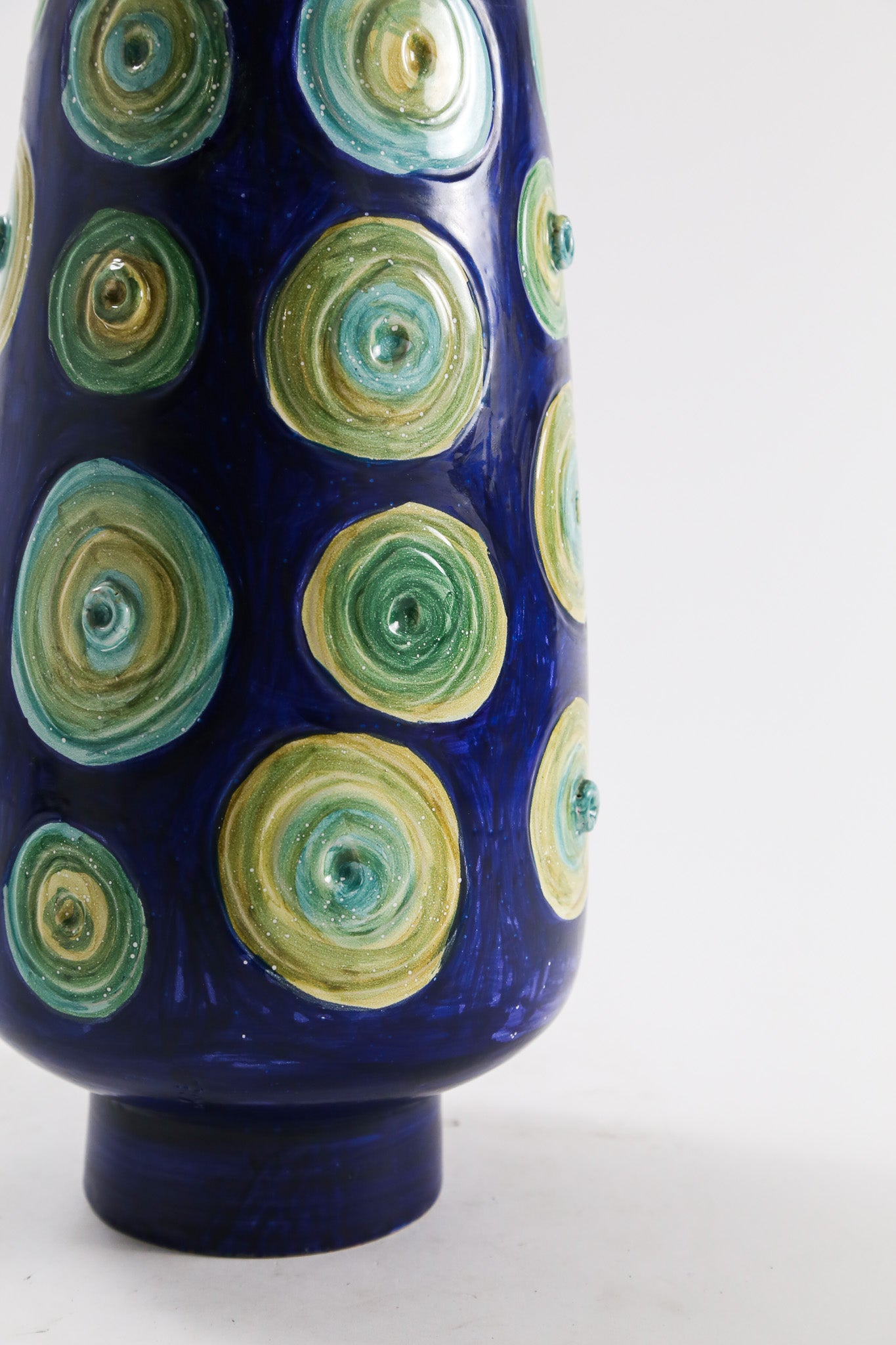 Spiraling Ceramic Sculpture / ぐるぐる陶器オブジェ