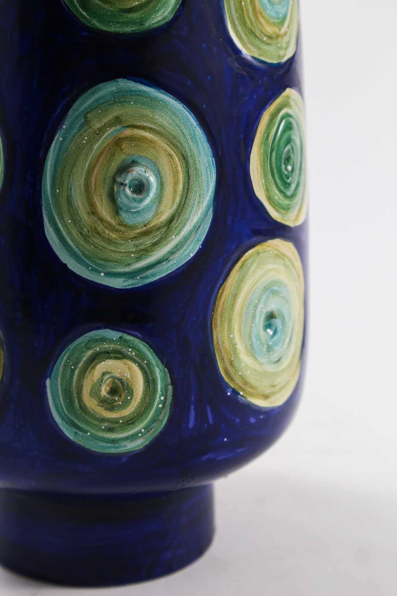 Spiraling Ceramic Sculpture / ぐるぐる陶器オブジェ