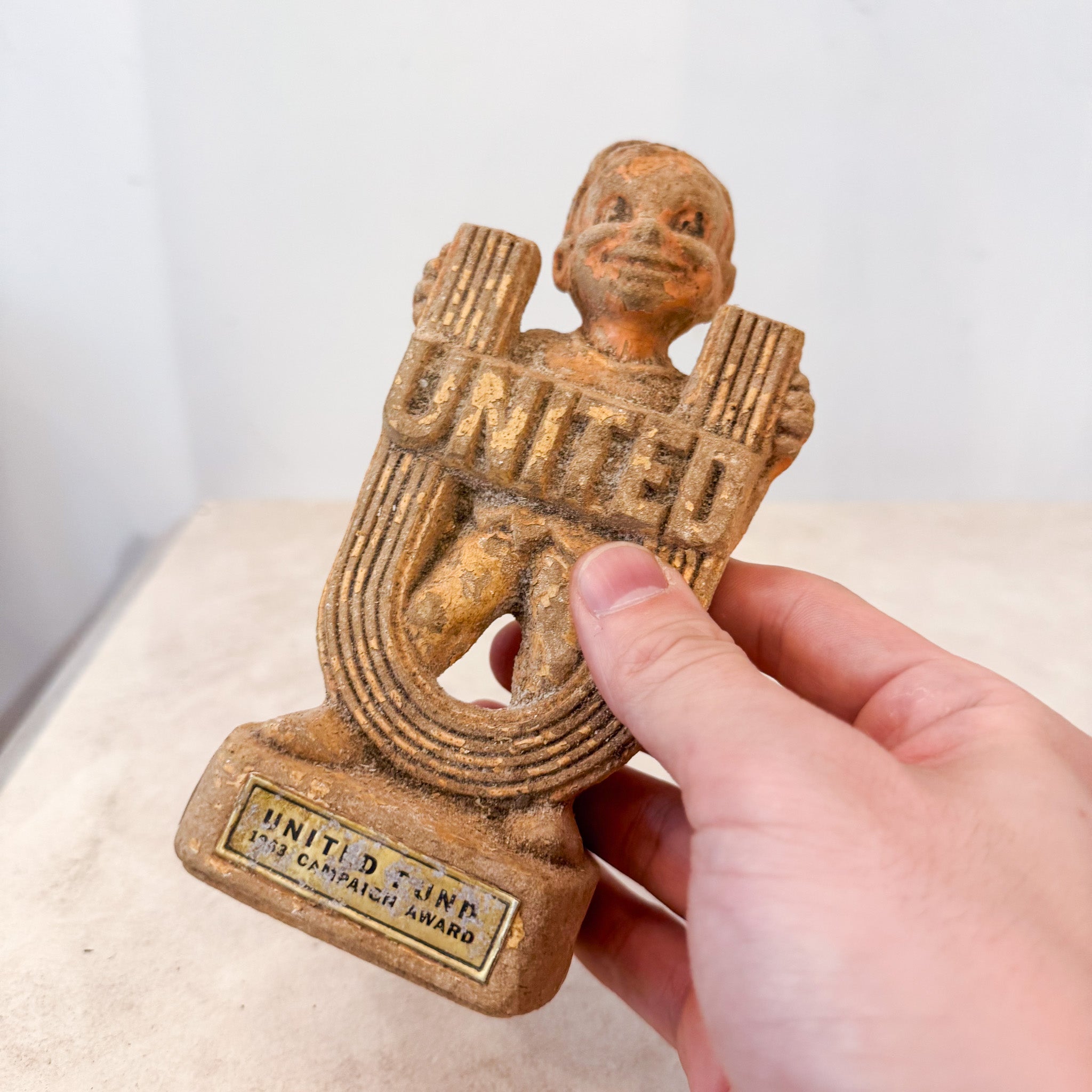 Award Statue / トロフィー