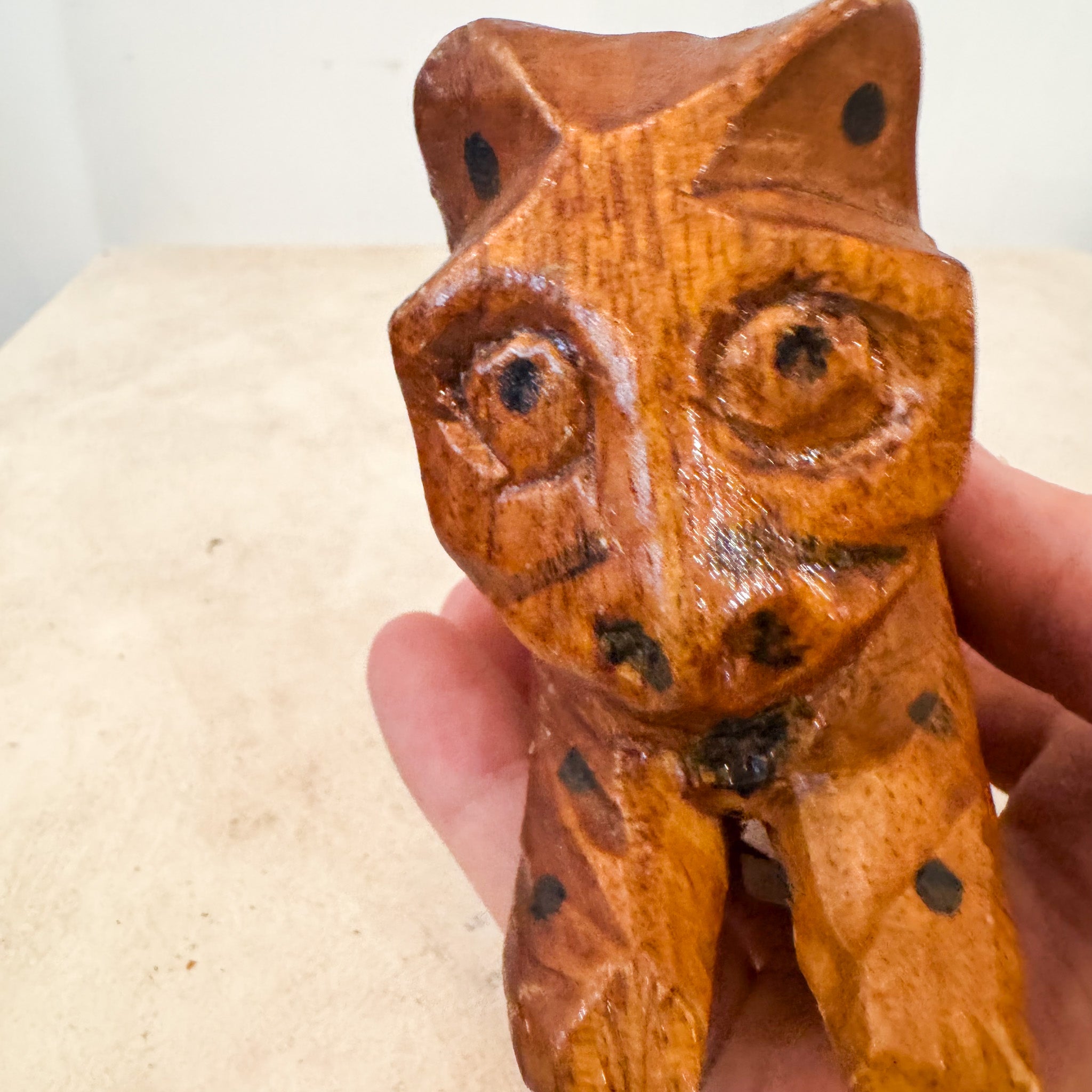 Wooden Cat / 木製の猫