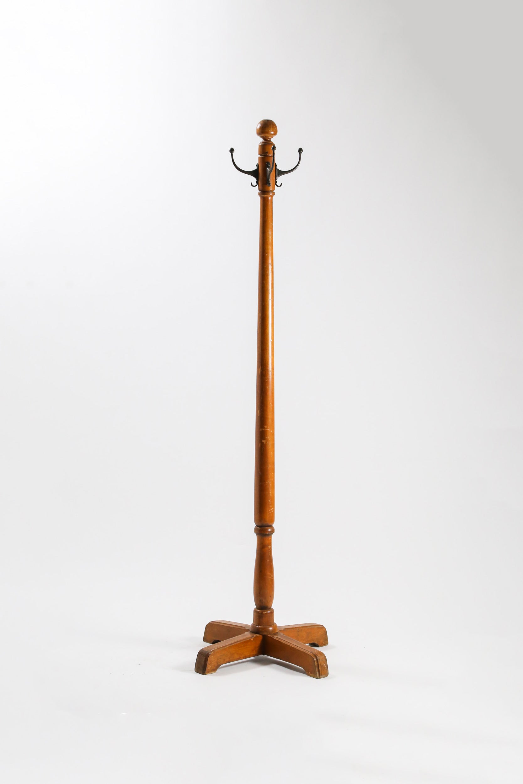 Wooden Coat Rack / 木製コートラック