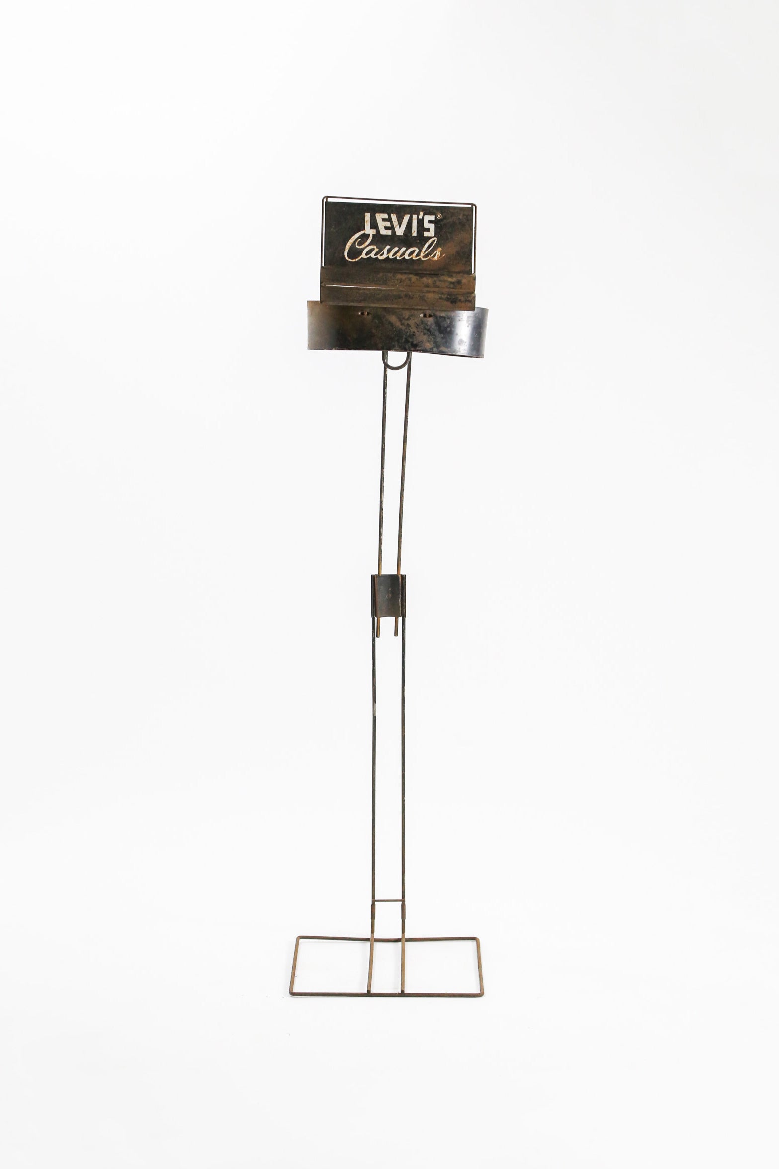 Levi's Store Fixtures / リーバイス パンツディスプレイ什器