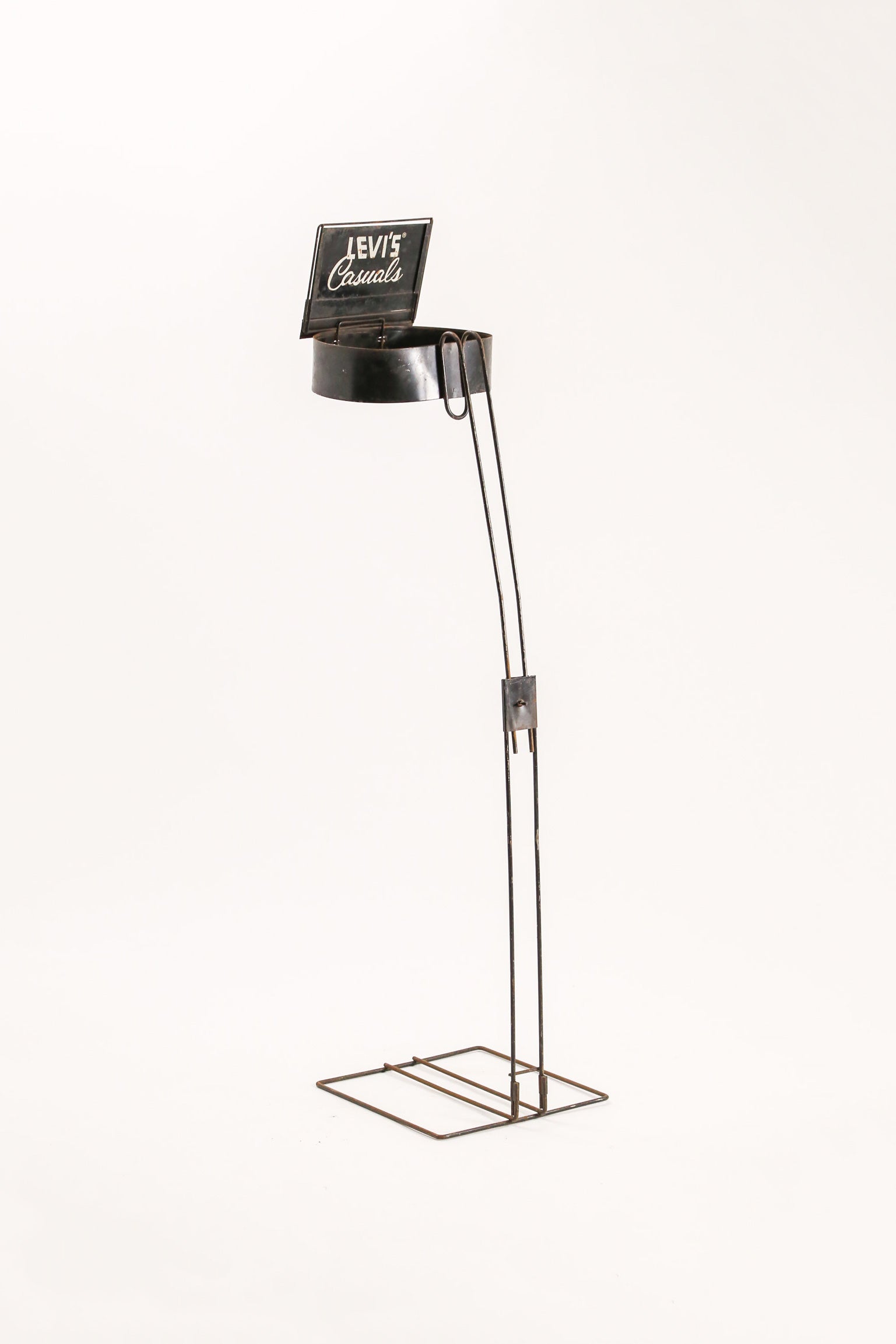 Levi's Store Fixtures / リーバイス パンツディスプレイ什器