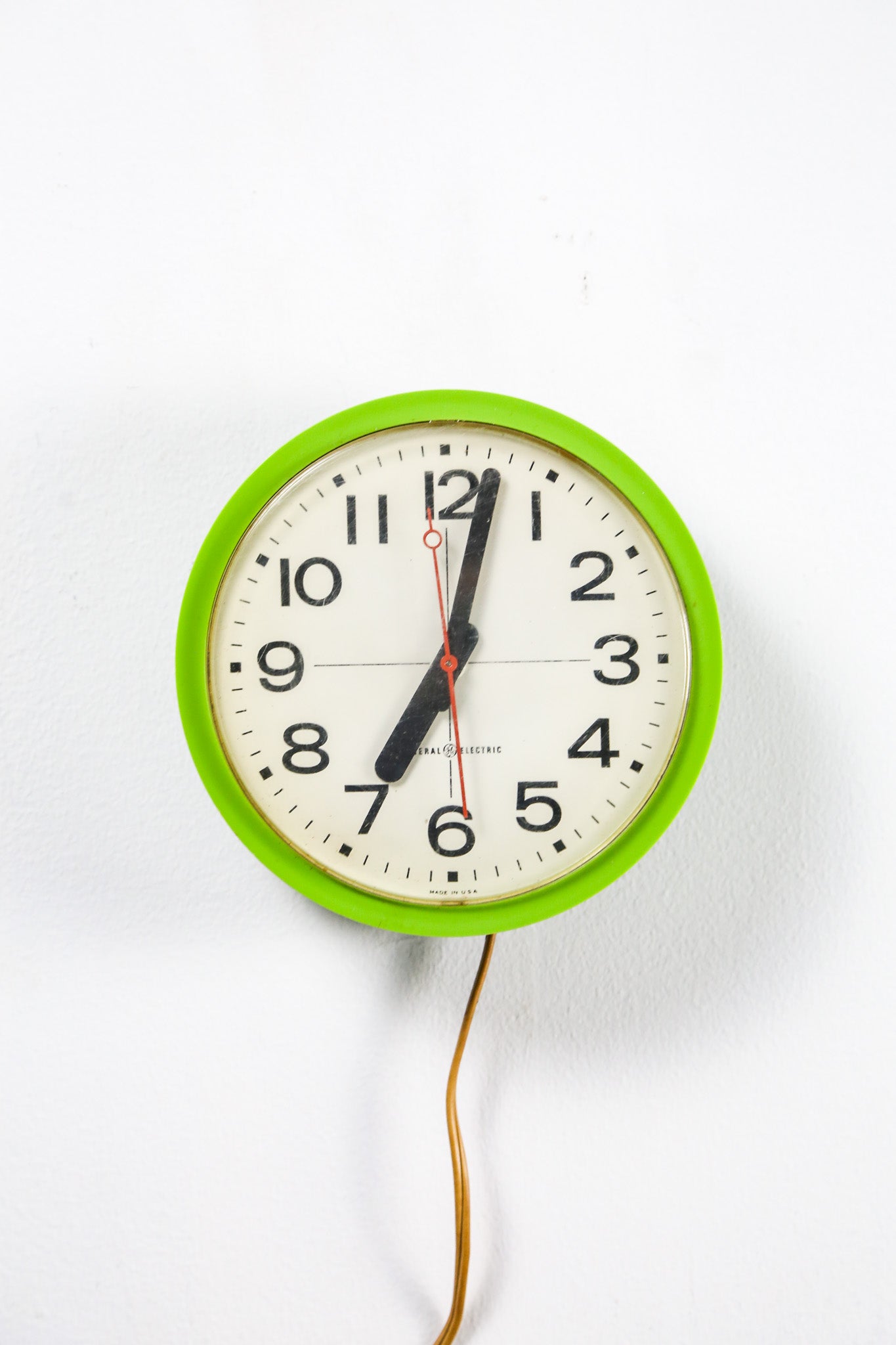 General Electric Green Wall Clock / GE 緑の壁掛け時計