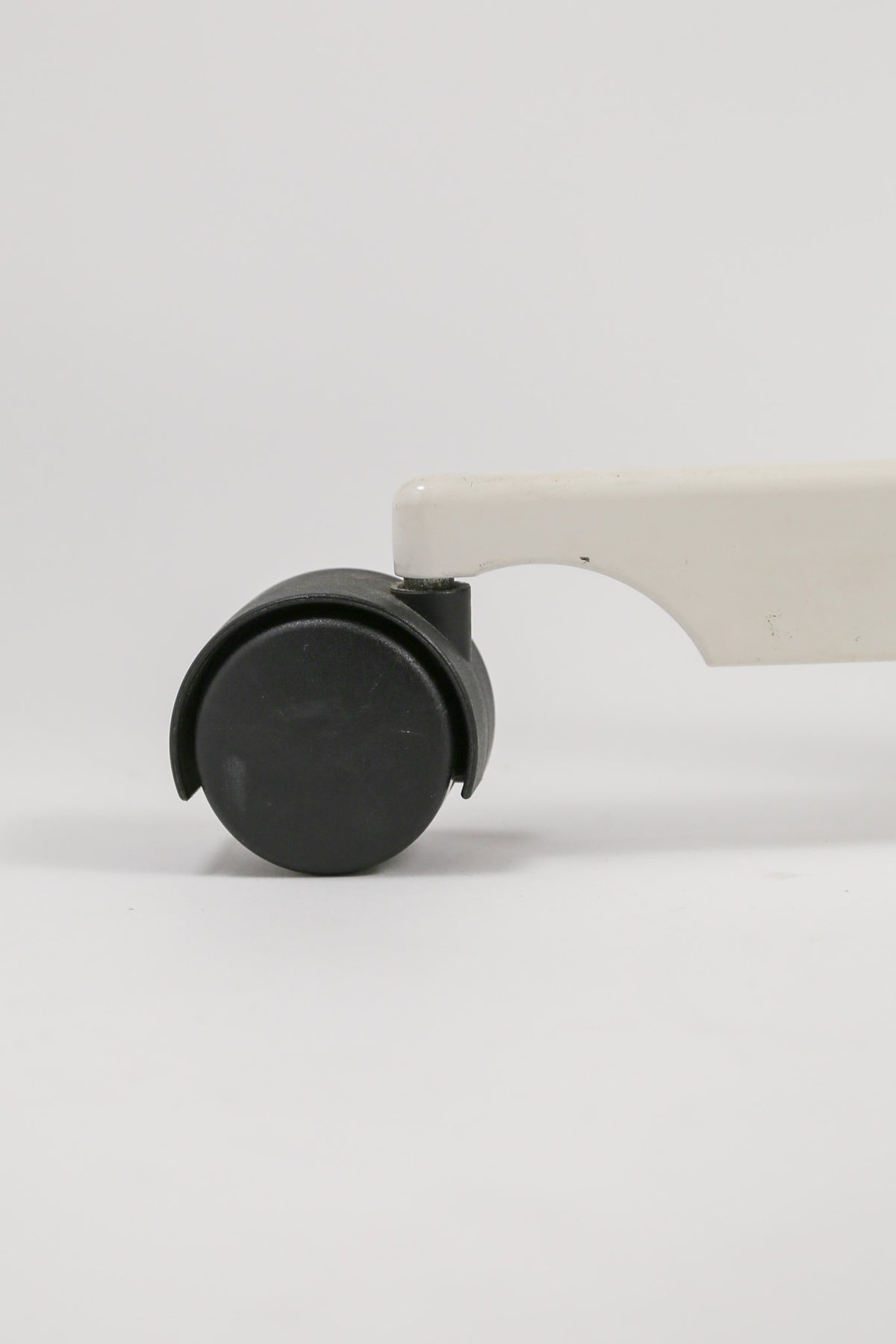 Kevi Desk Chair / Kevi デスクチェア