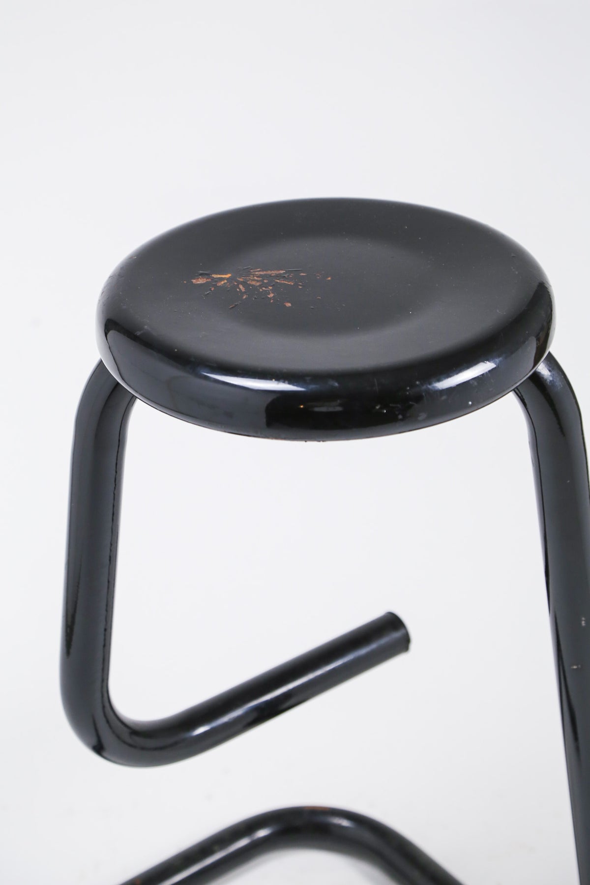 Vintage Postmodern Steel Cantilever Bar Stool / ヴィンテージ ポストモダン スチール カンチレバー バースツール