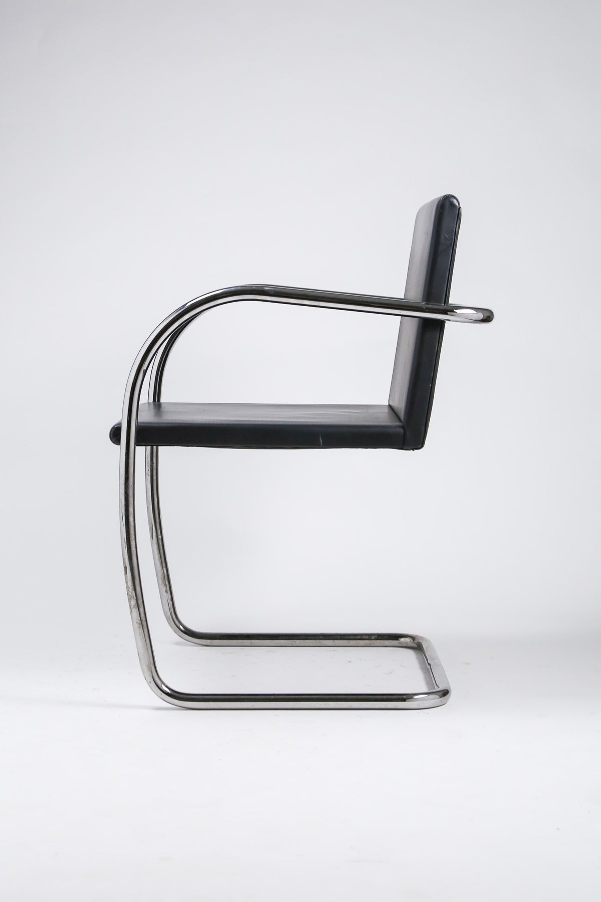 Brno Chair / ブルノ チェア