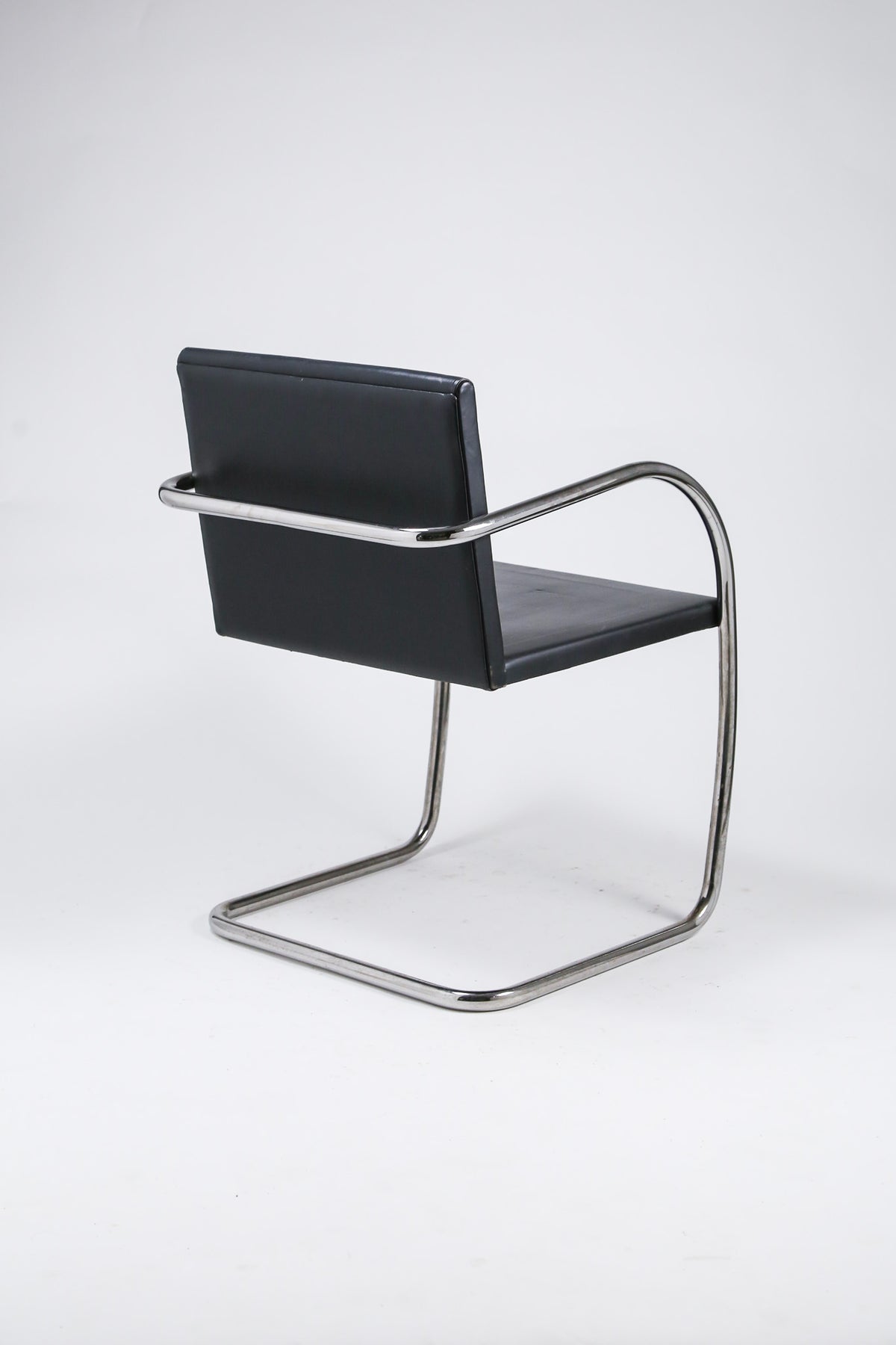 Brno Chair / ブルノ チェア