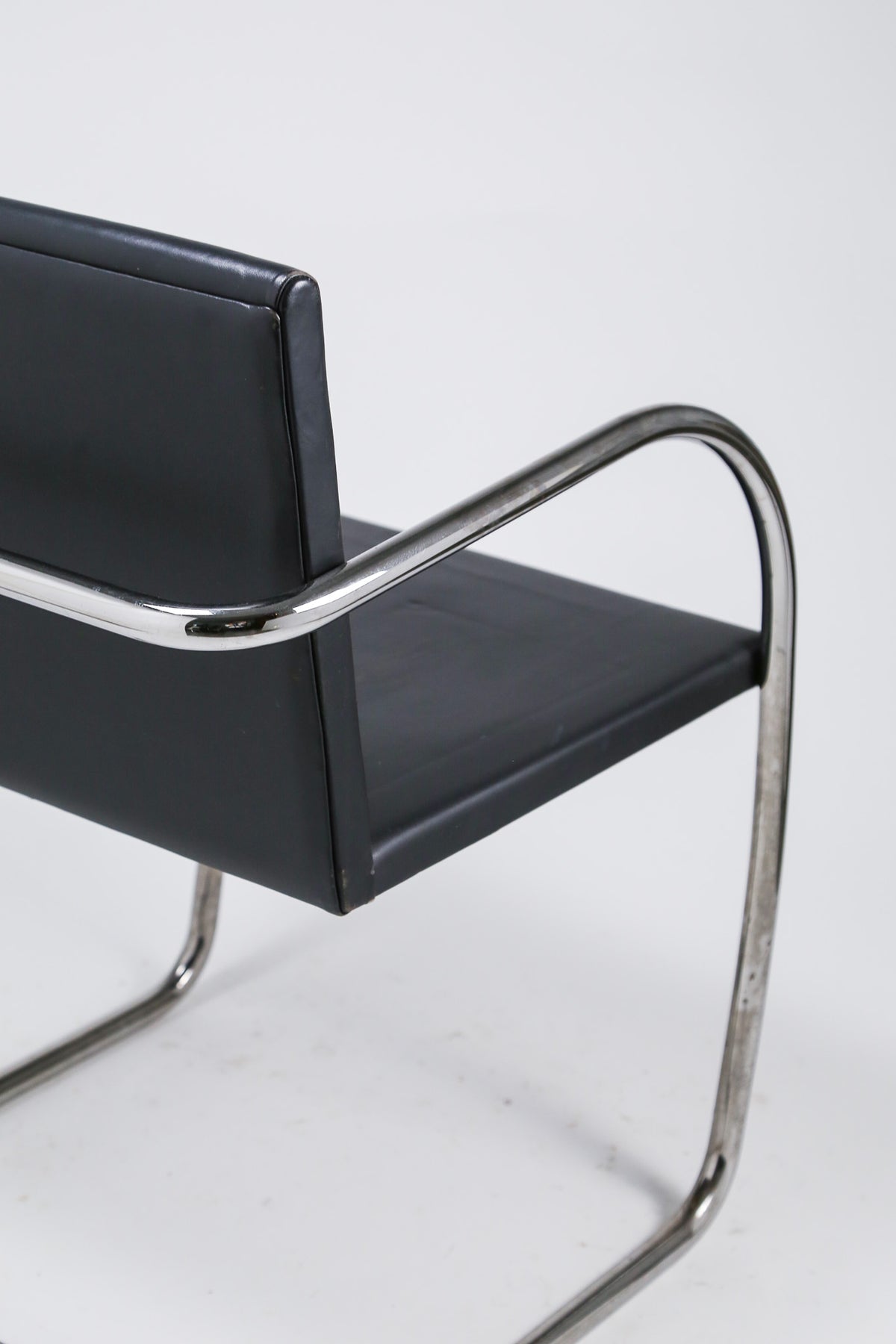 Brno Chair / ブルノ チェア