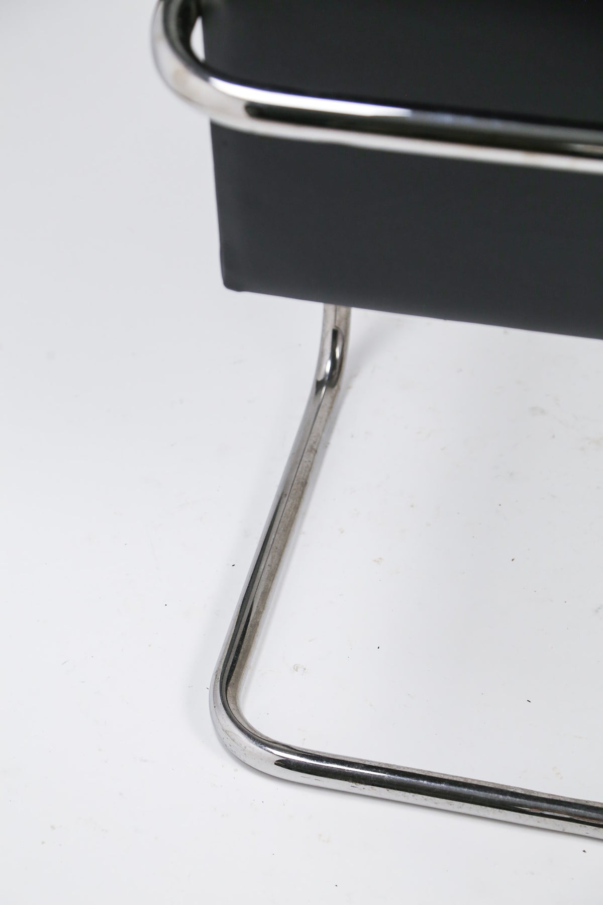 Brno Chair / ブルノ チェア