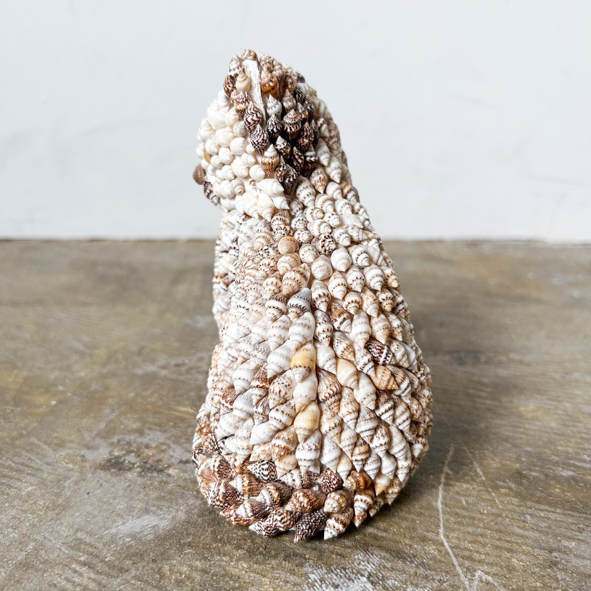 Seashell Cat Figurine / 貝殻アートの猫