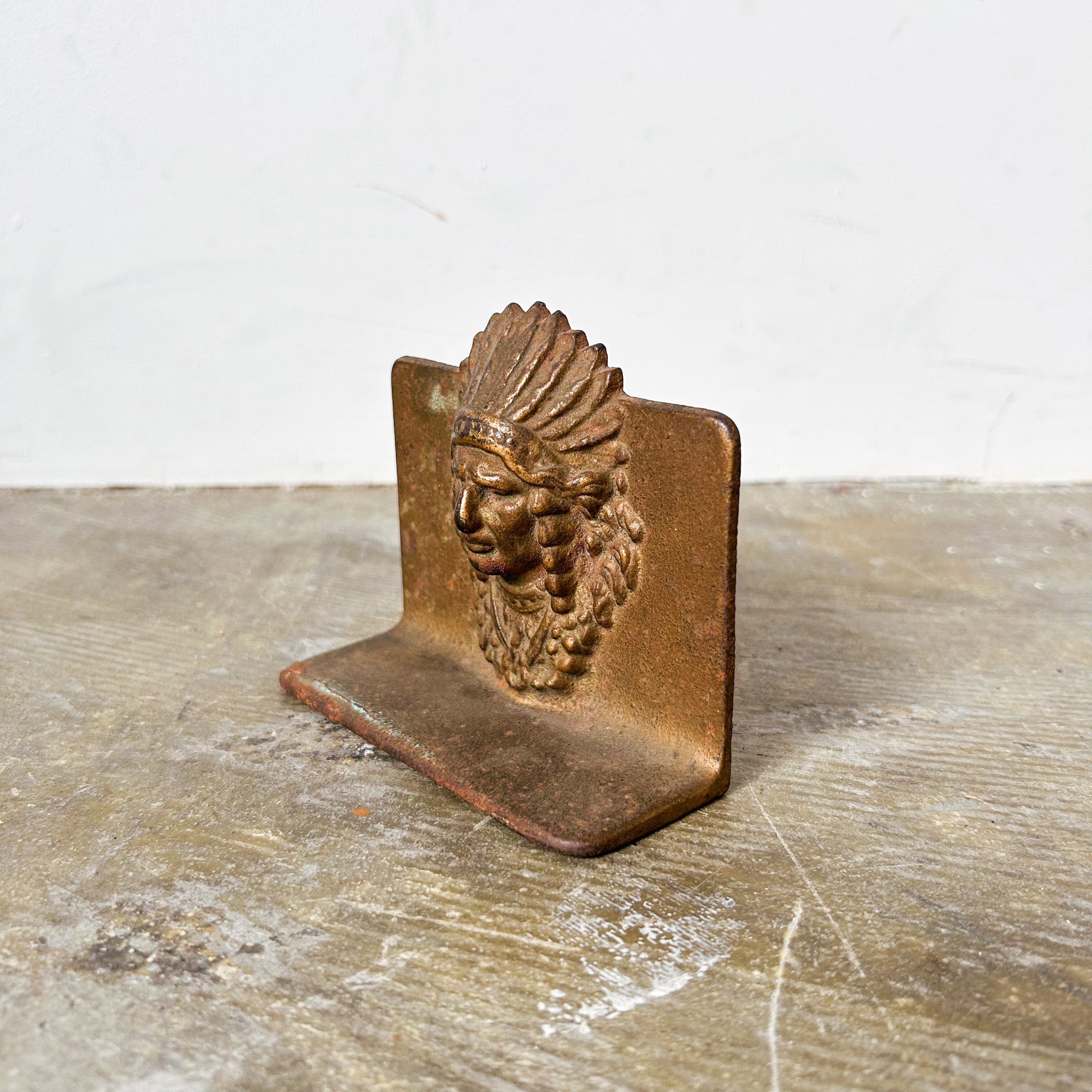 Indian Bookend / インディアンのブックエンド