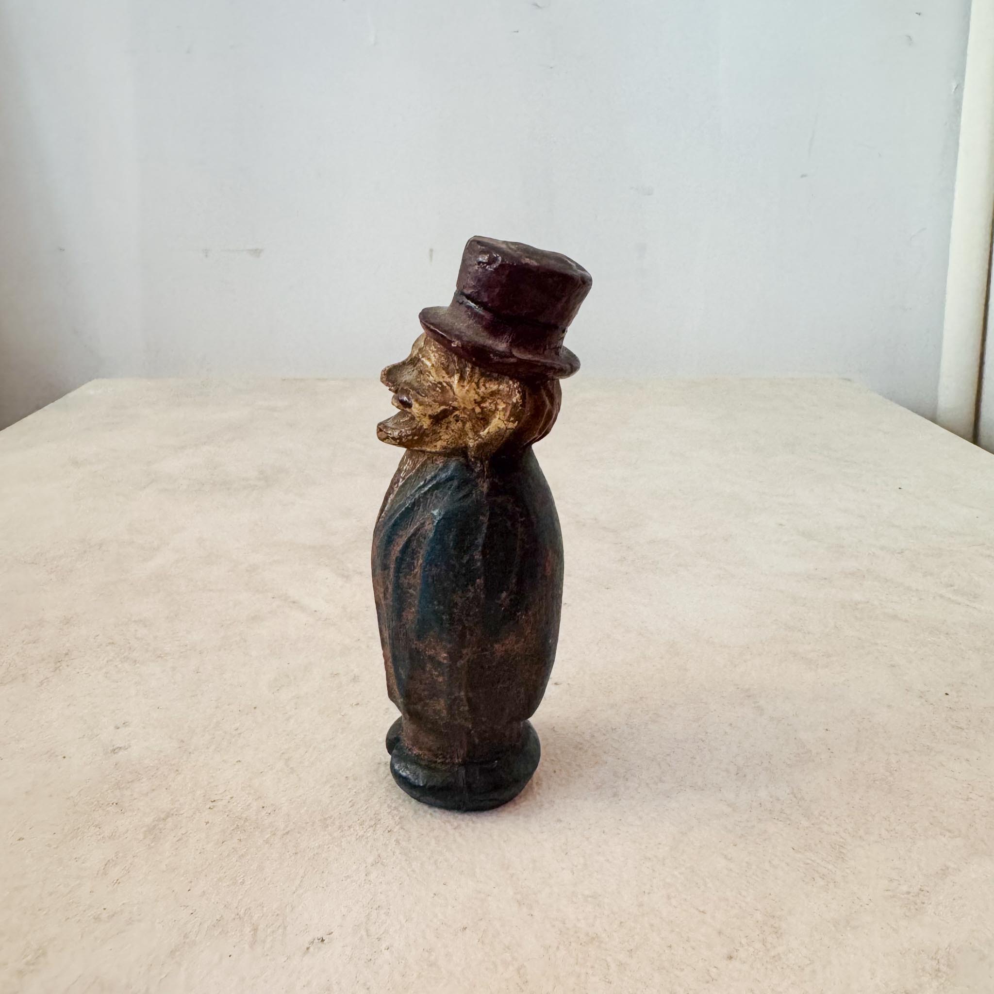 Rwsin Gentleman Figurine /樹脂製紳士のフィギュア