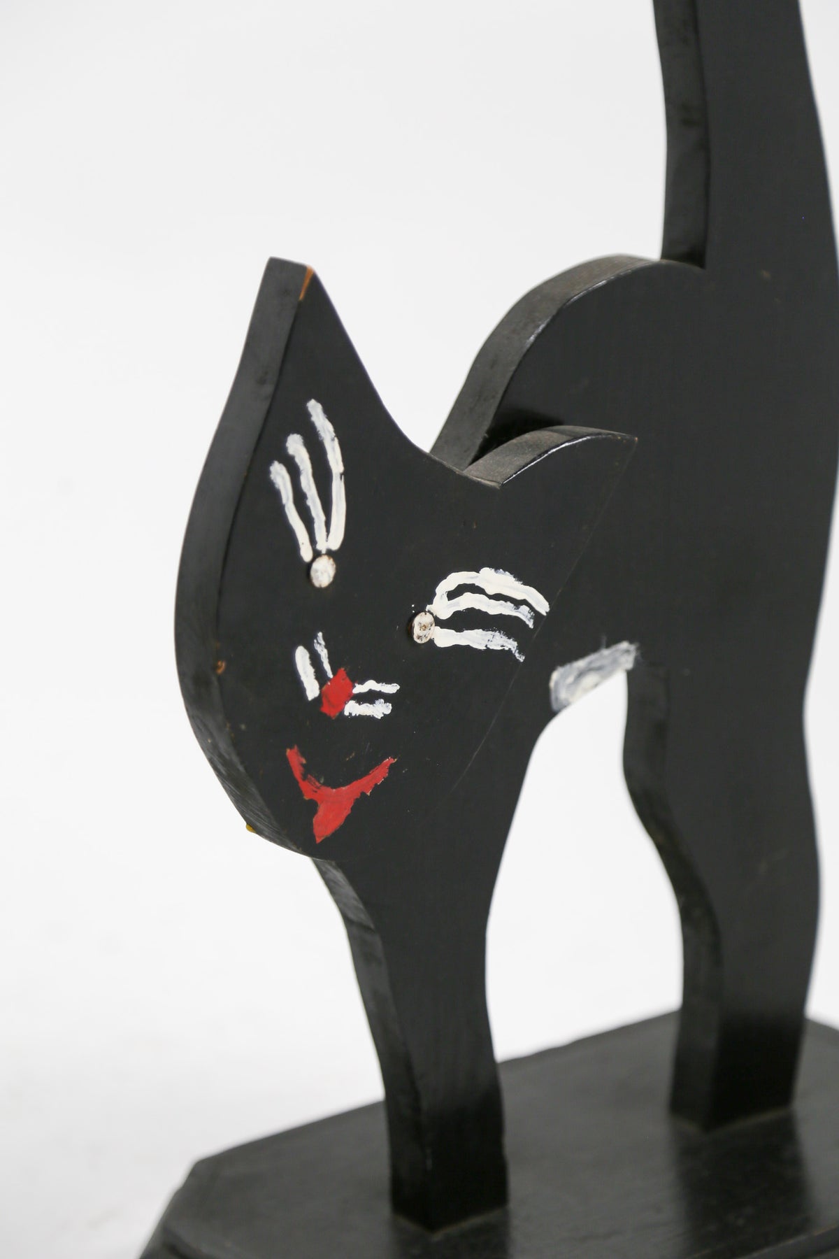 Black Cat Display Stand / 黒猫の木製ディスプレイスタンド
