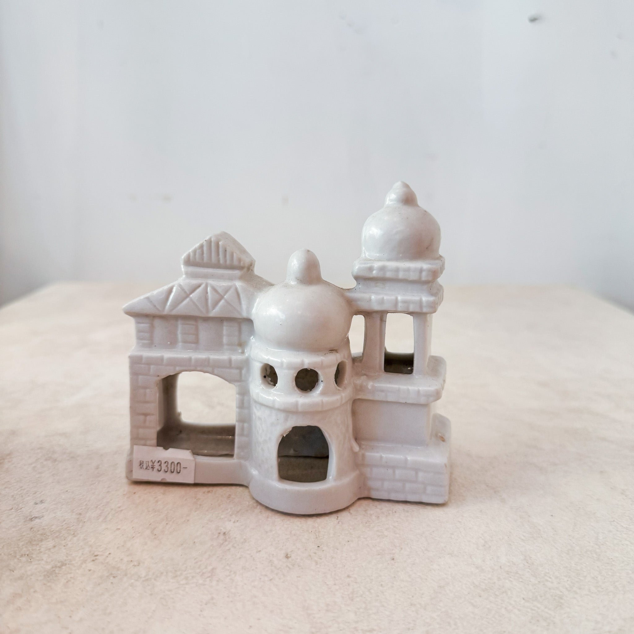 Ceramic Castle Figurine / セラミックお城のオブジェ