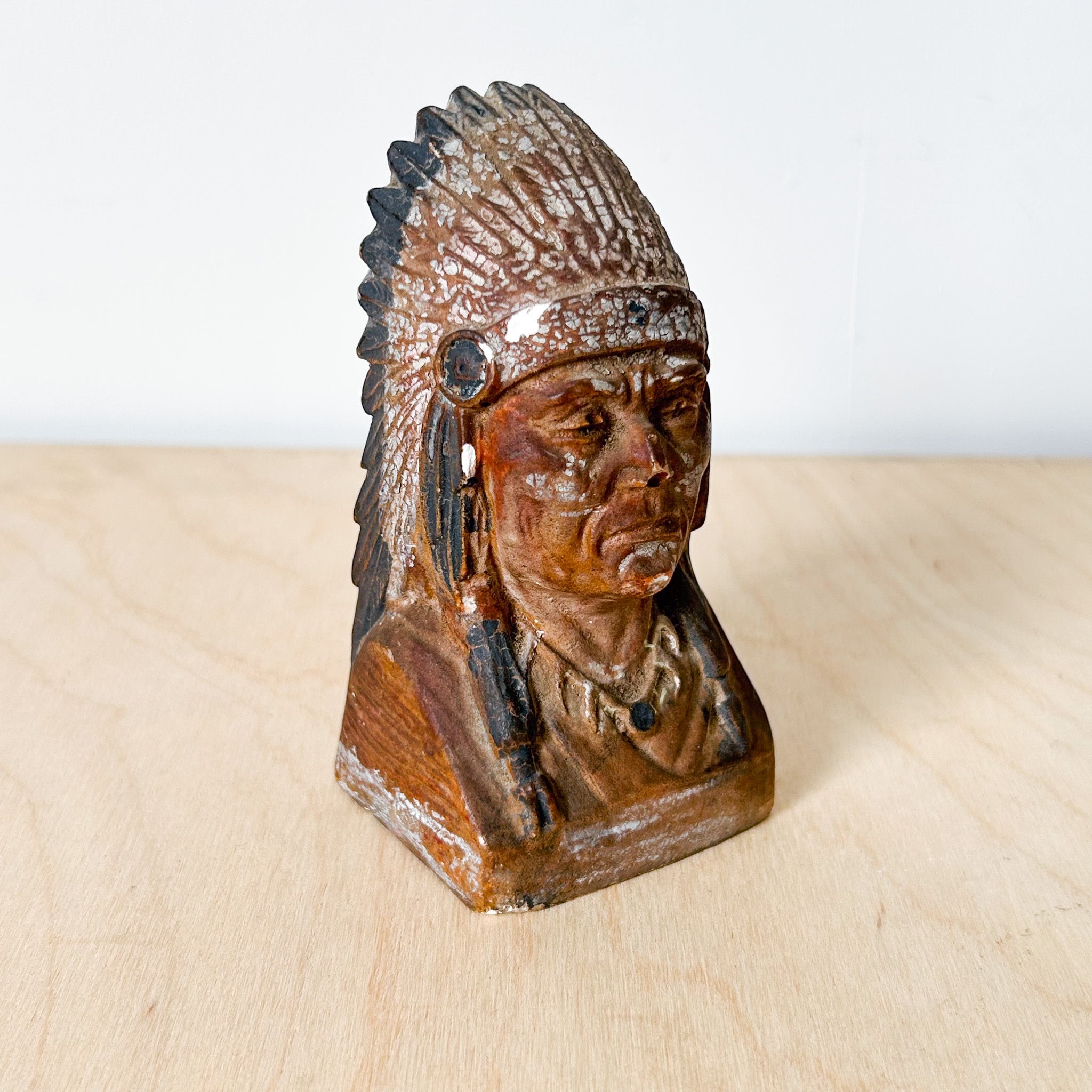 Native American Statue / ネイティブアメリカンの胸像