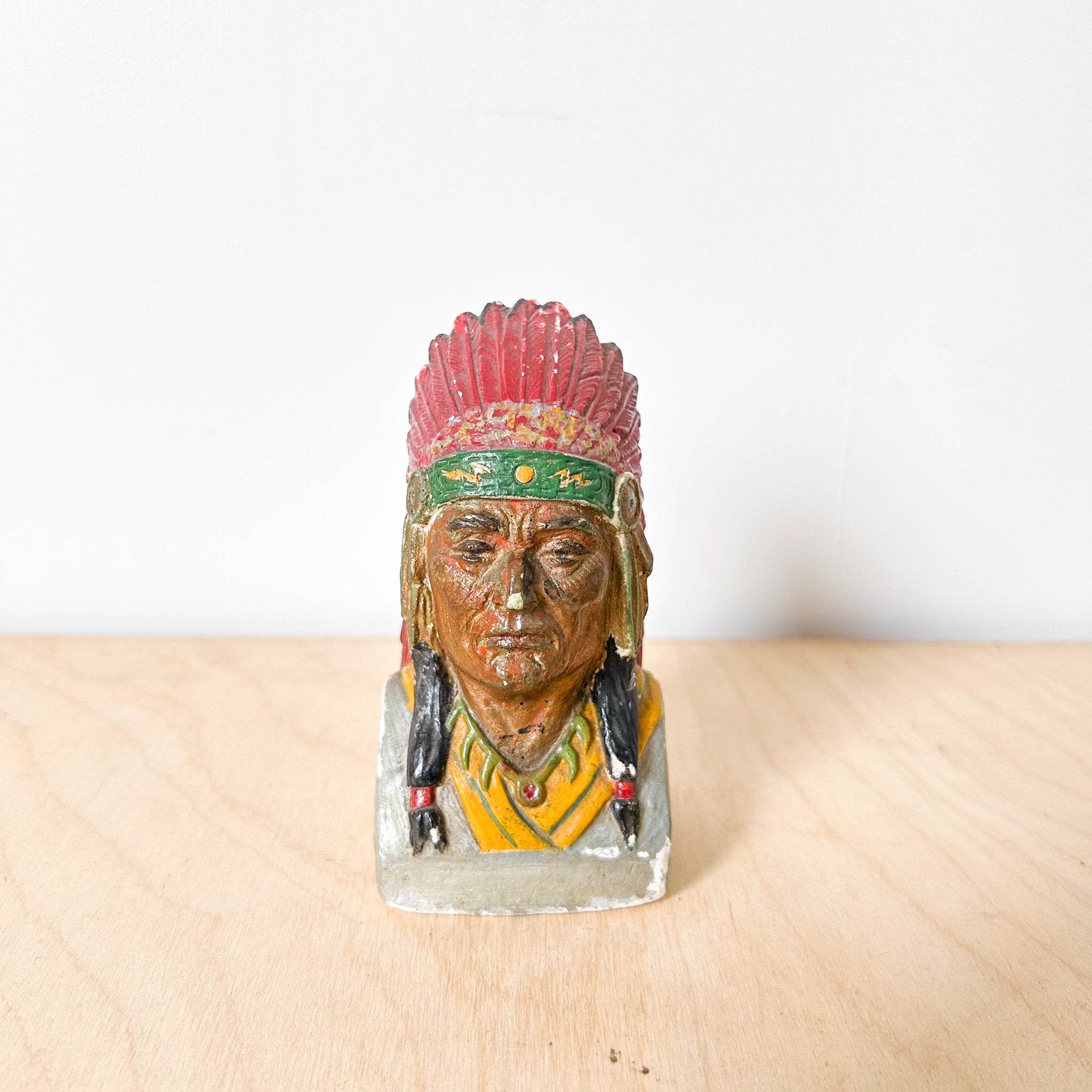 Native American Statue / ネイティブアメリカンの置物