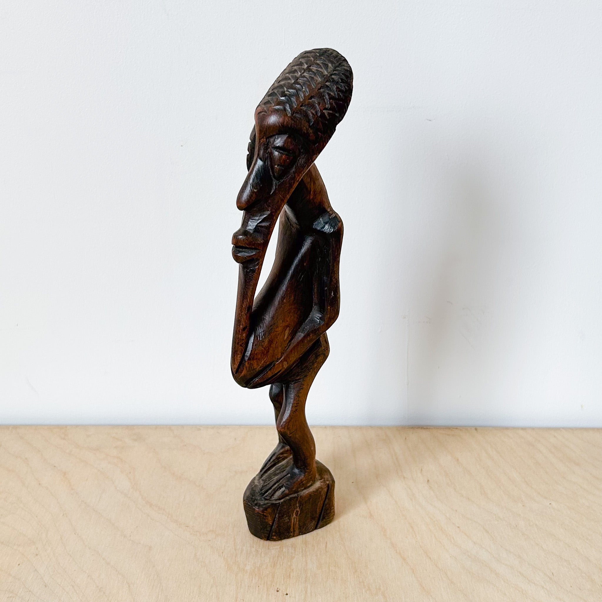 African Wooden Statue / アフリカ木製の像