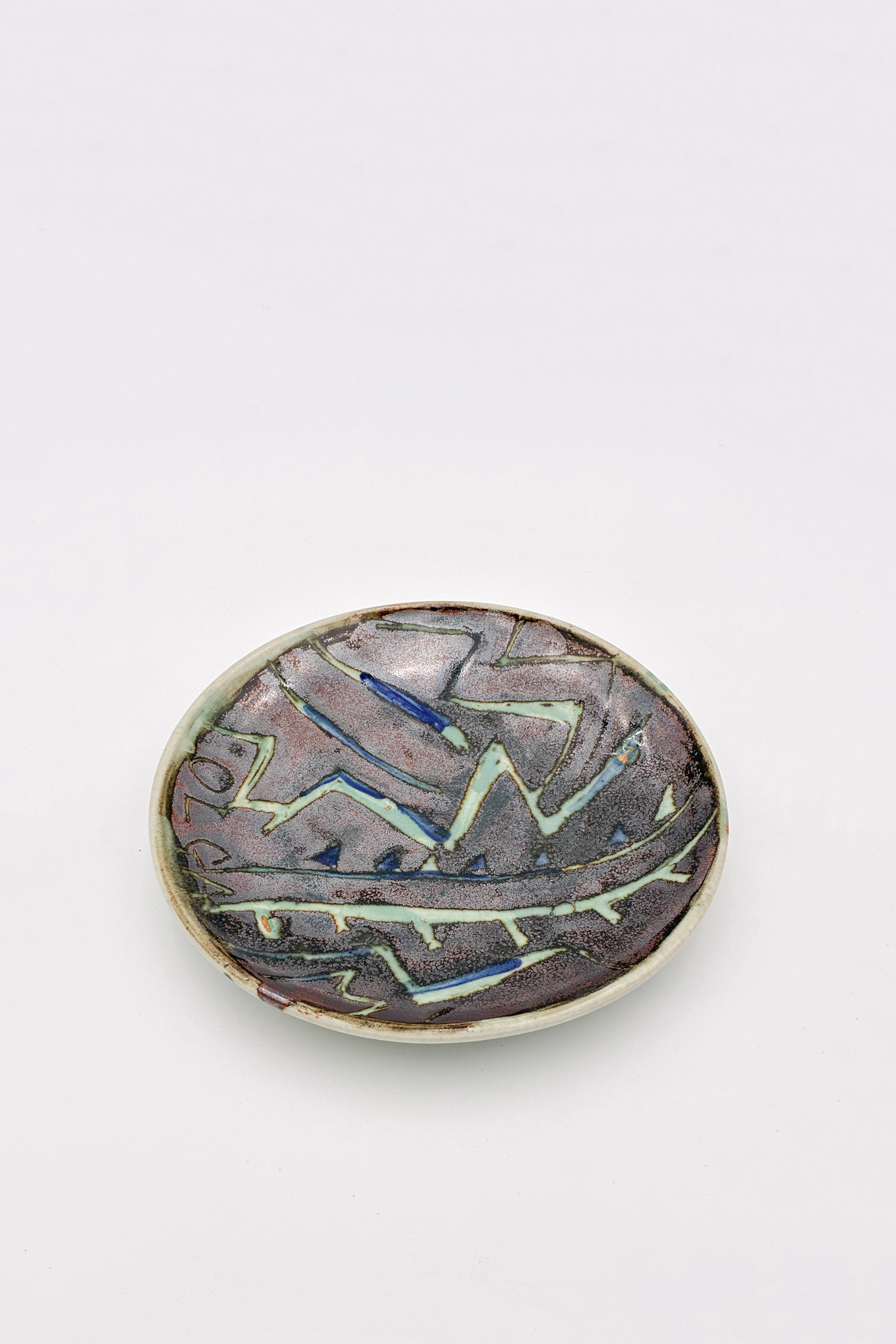 Geometric Thunderbolt Pattern Plate / カミナリのような模様の皿