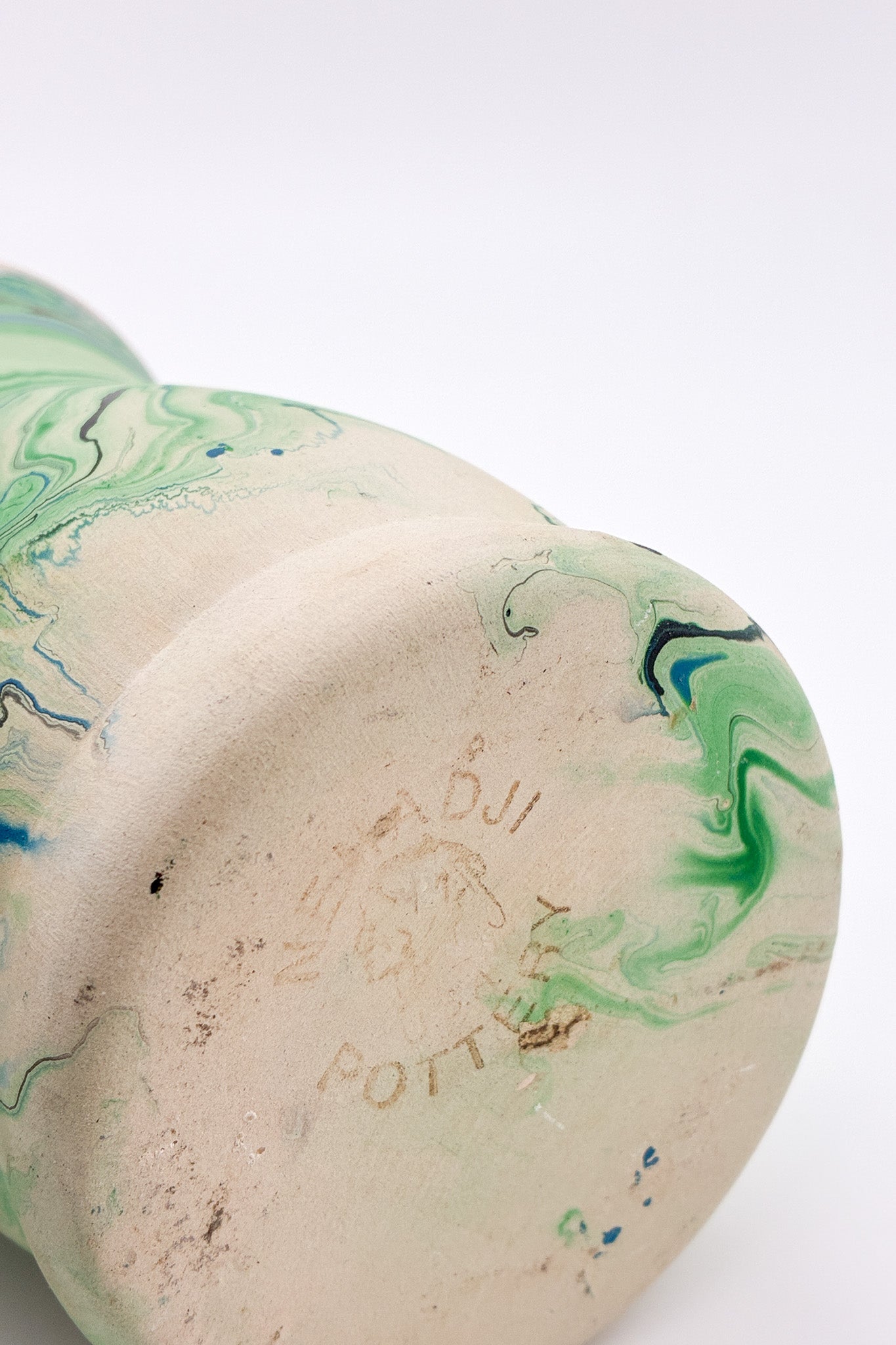 Nemadji Flower Vase Green / ネマジ 花器 グリーン