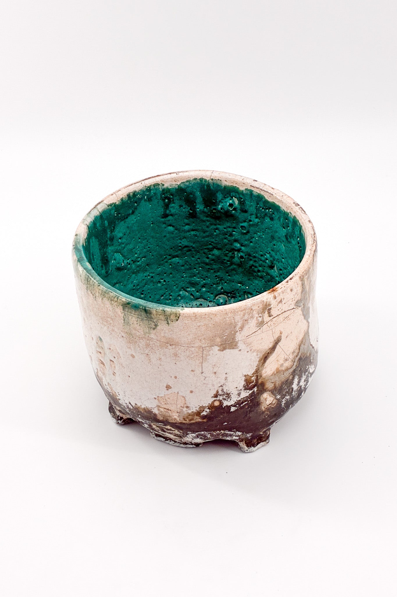 Handcrafted Rustic Ceramic Bowl with Emerald Glaze / 手工芸のラスティック・セラミックボウル