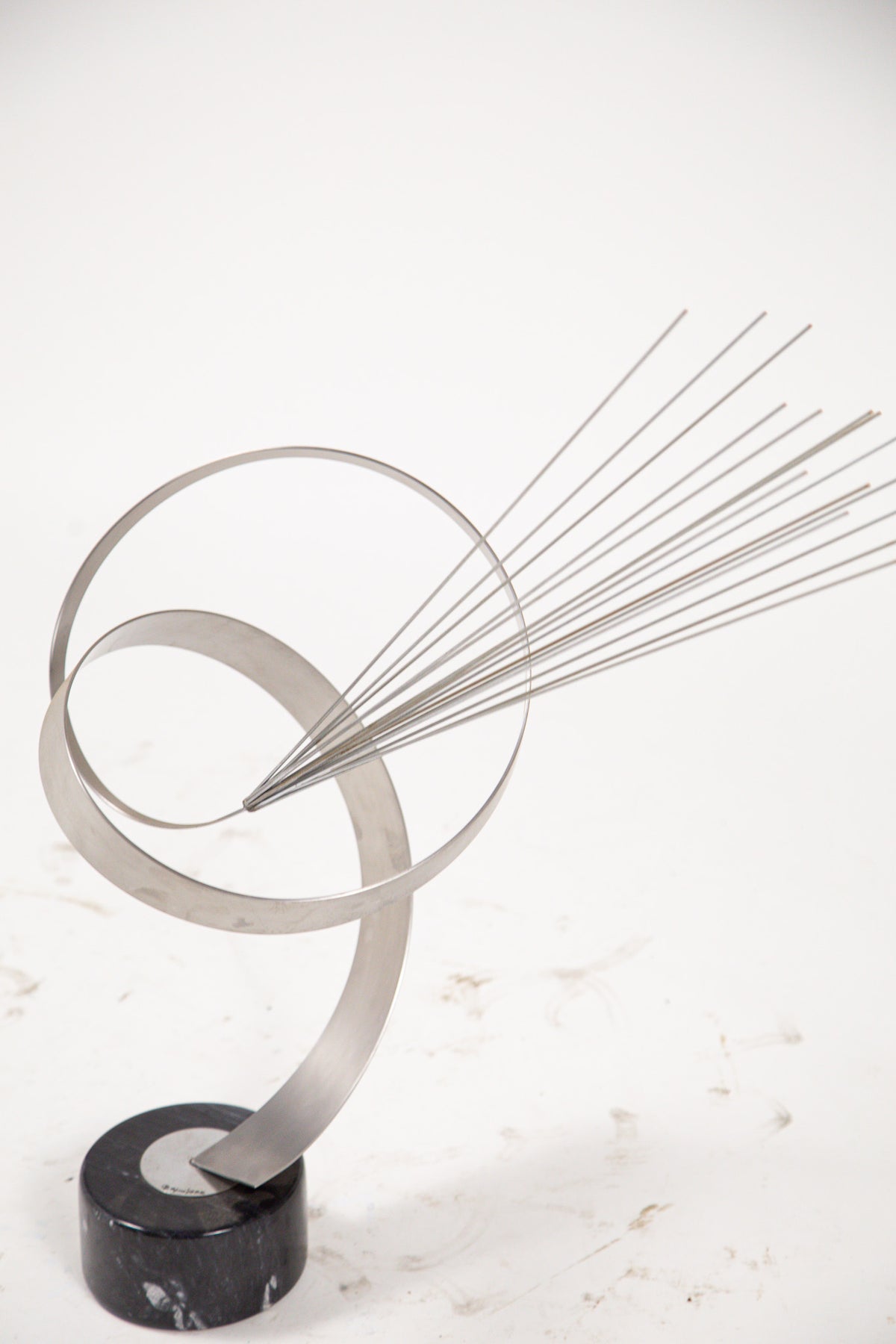 Kinetic Metal & Marble Sculpture / メタル＆マーブル 彫刻オブジェ