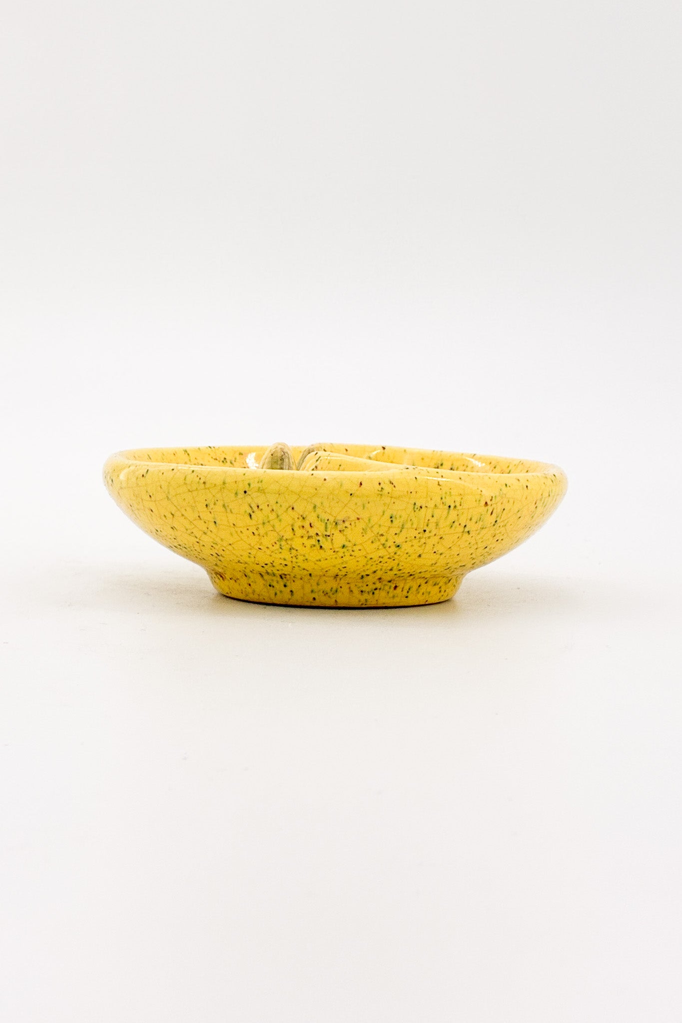 Ceramic Ashtray (Yellow) / 陶器 灰皿（黄）