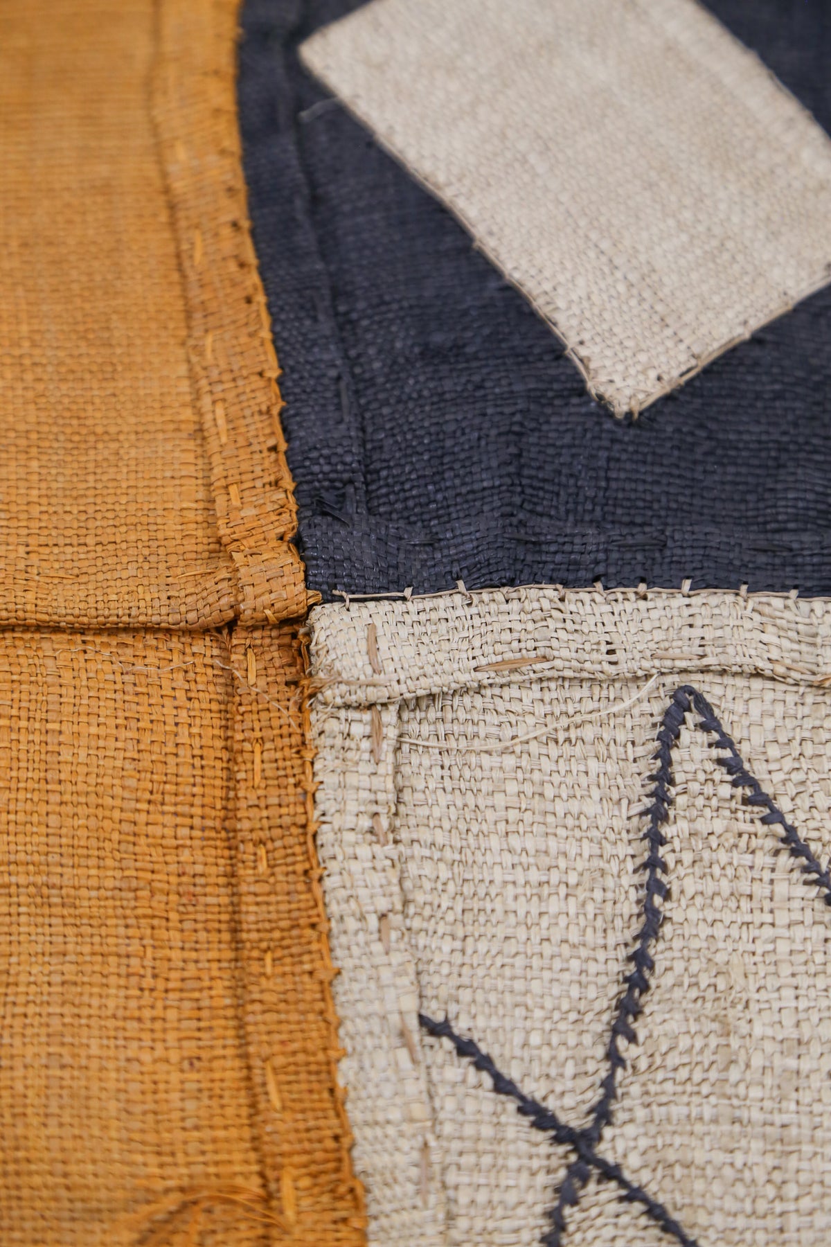 Kuba Cloth Raffia Textile / クバクロス ラフィアテキスタイル
