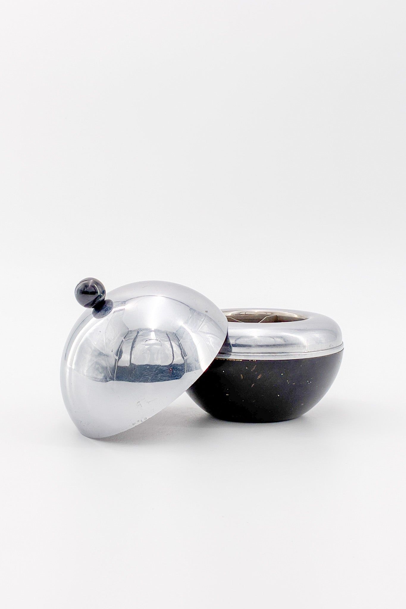 Metal Lidded Case / メタル蓋付きケース