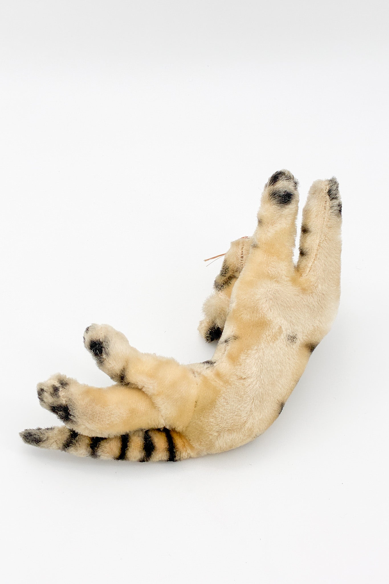 Tiger Plush Toy / トラのぬいぐるみ