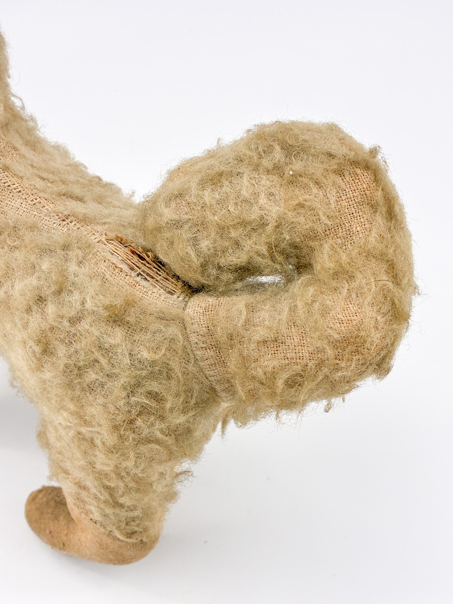 Puppy Plush / 犬のぬいぐるみ