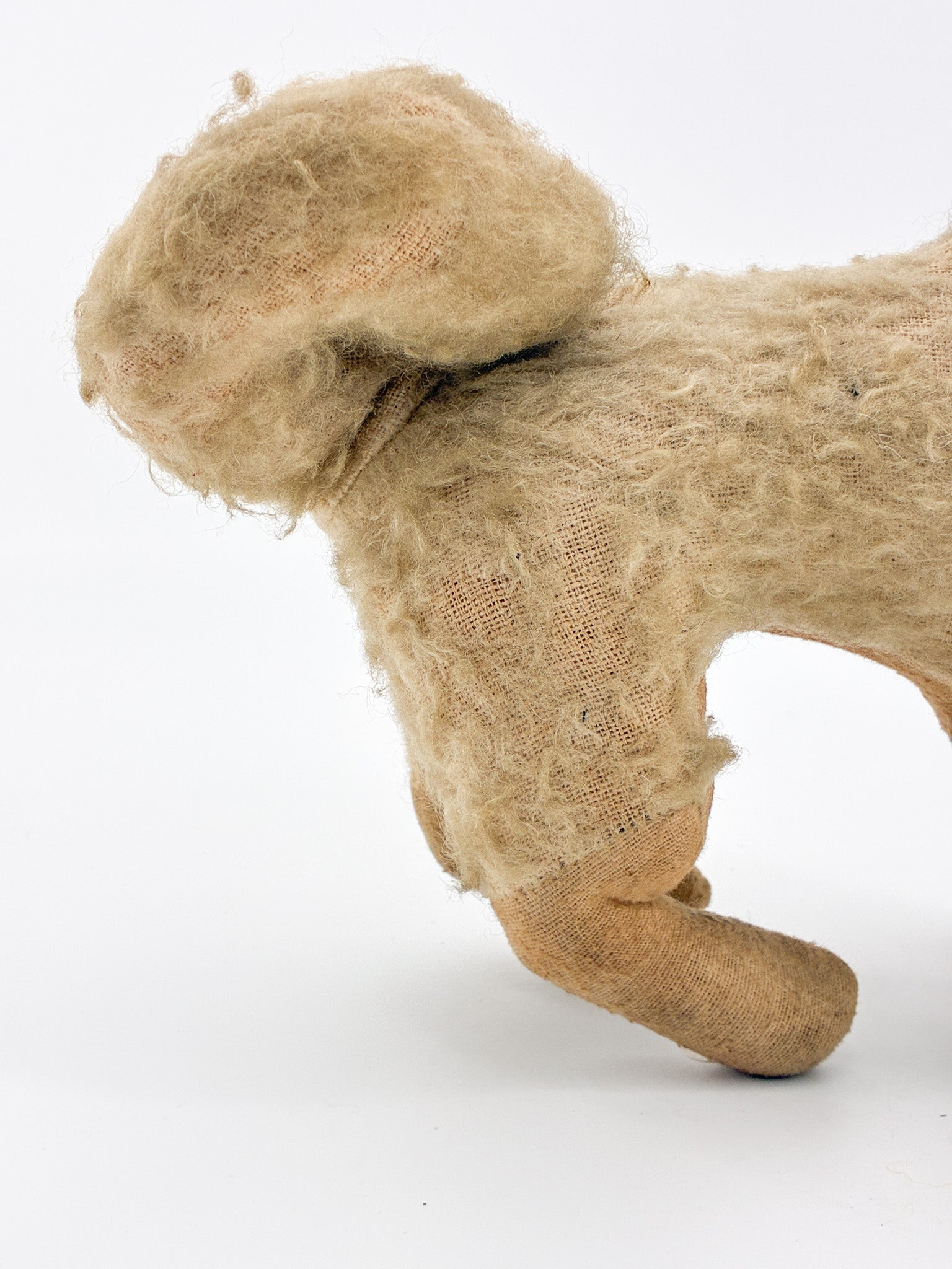 Puppy Plush / 犬のぬいぐるみ
