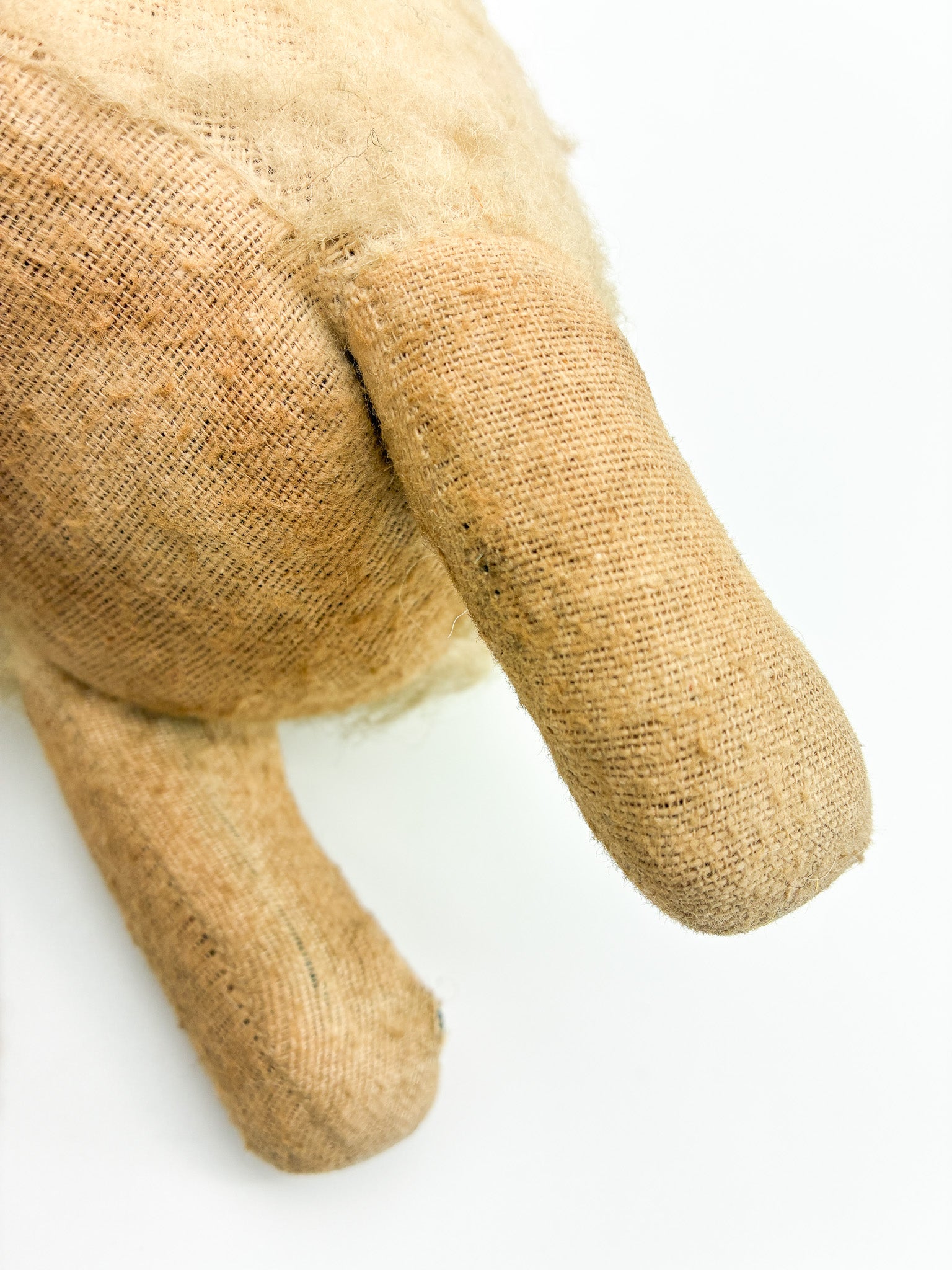 Puppy Plush / 犬のぬいぐるみ