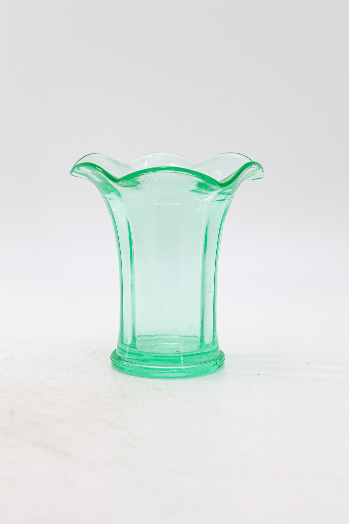 Uranium Glass Small Flower Vase / ウランガラス スモールベース