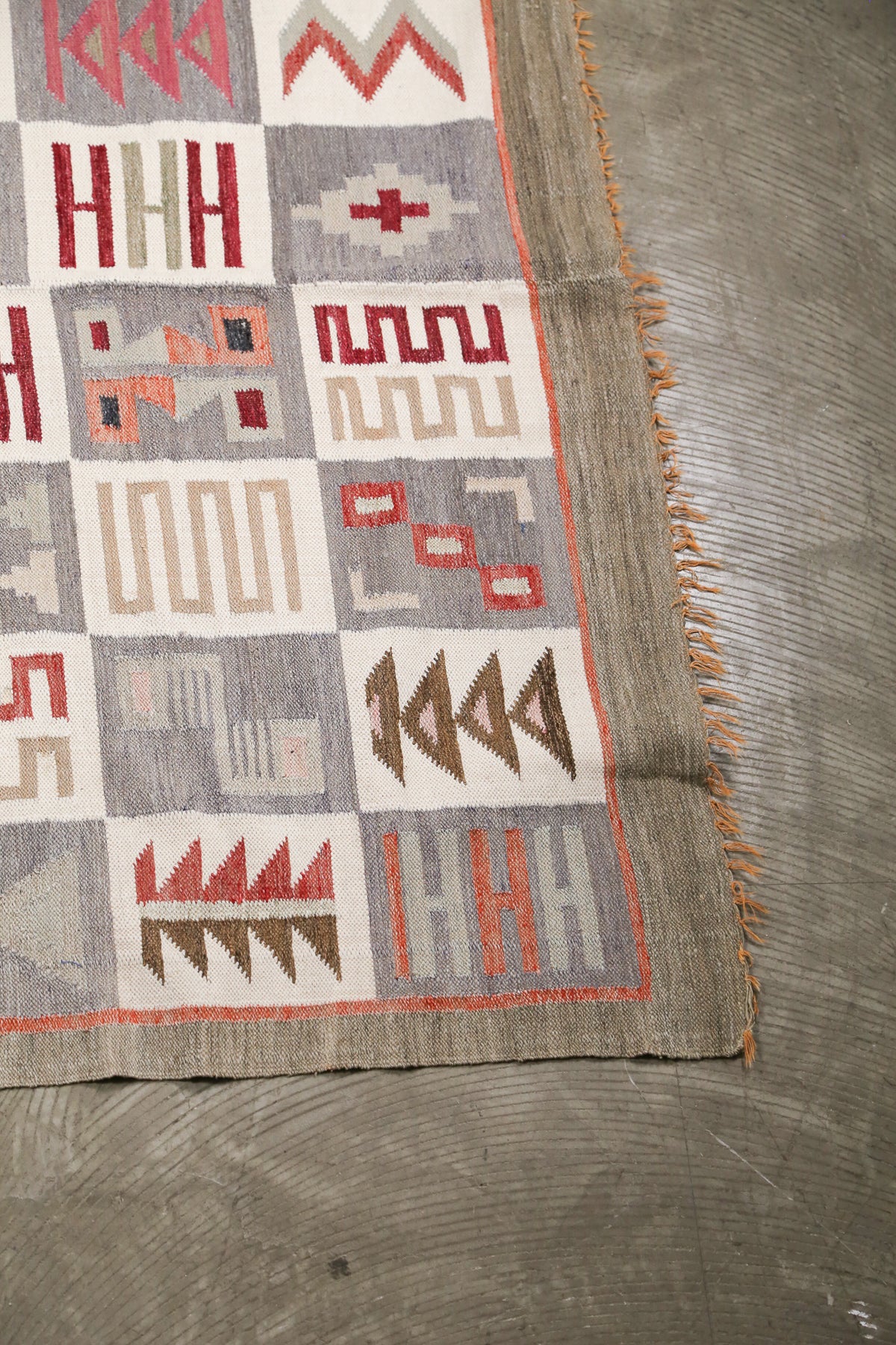 Geometric Pattern Kilim Rug / 幾何学柄 平織り キリムラグ