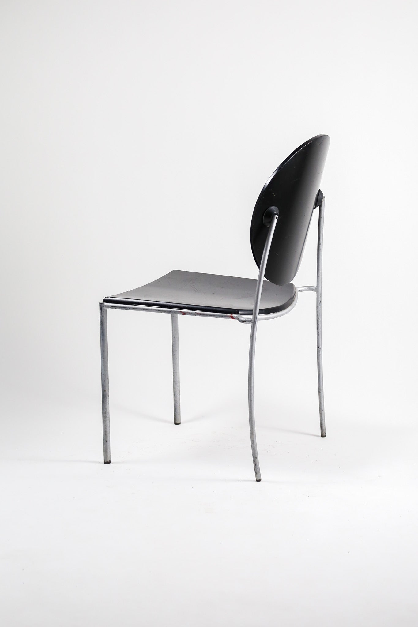 "Vik-Ter 1 Dining Chair" by Dakota Jackson / "ヴィクター 1" ダイニングチェア