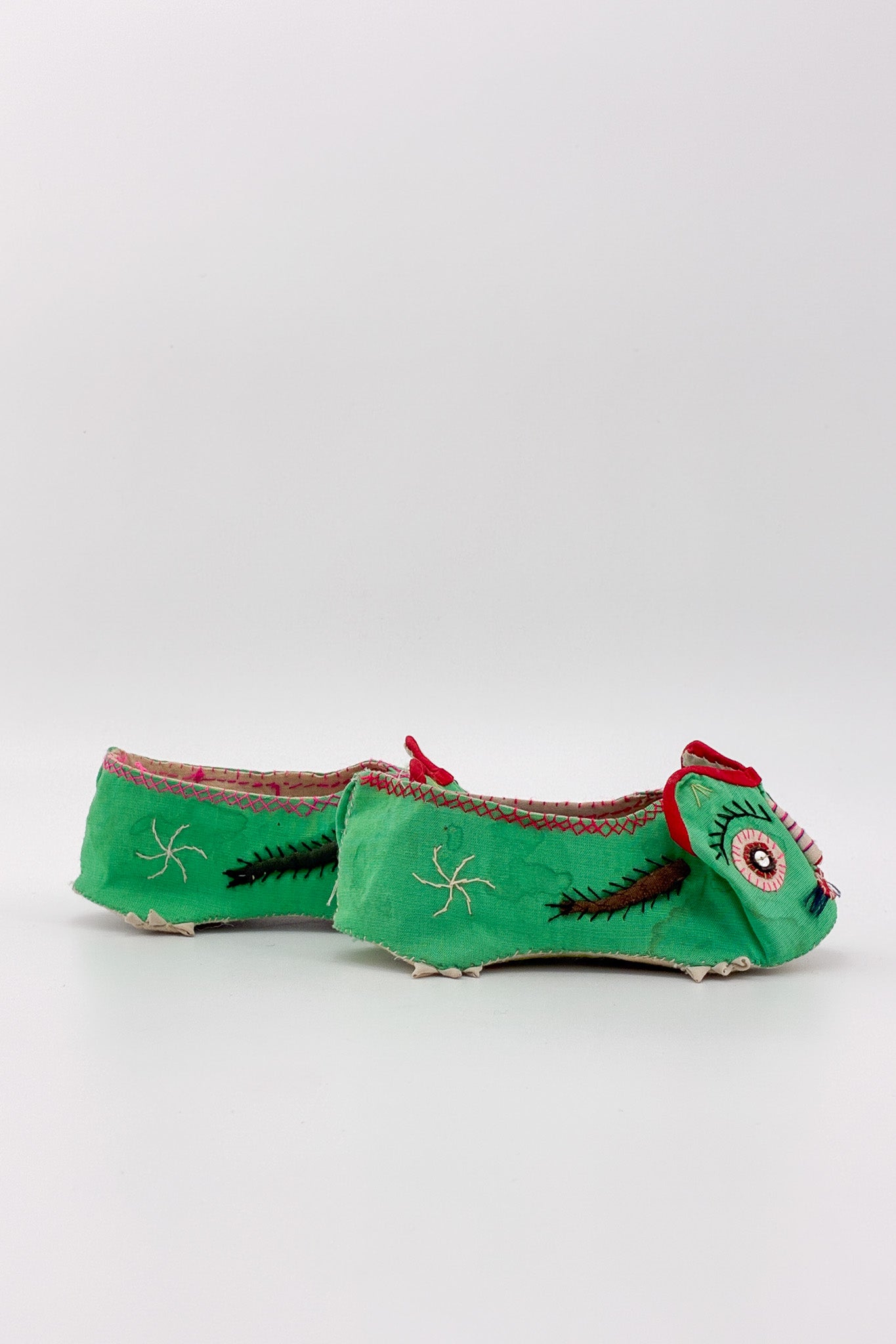 Embroidered Children's Shoes / 刺繍 子供靴