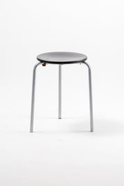 Vintage Three Leg Stool / ヴィンテージ ３本脚 スツール