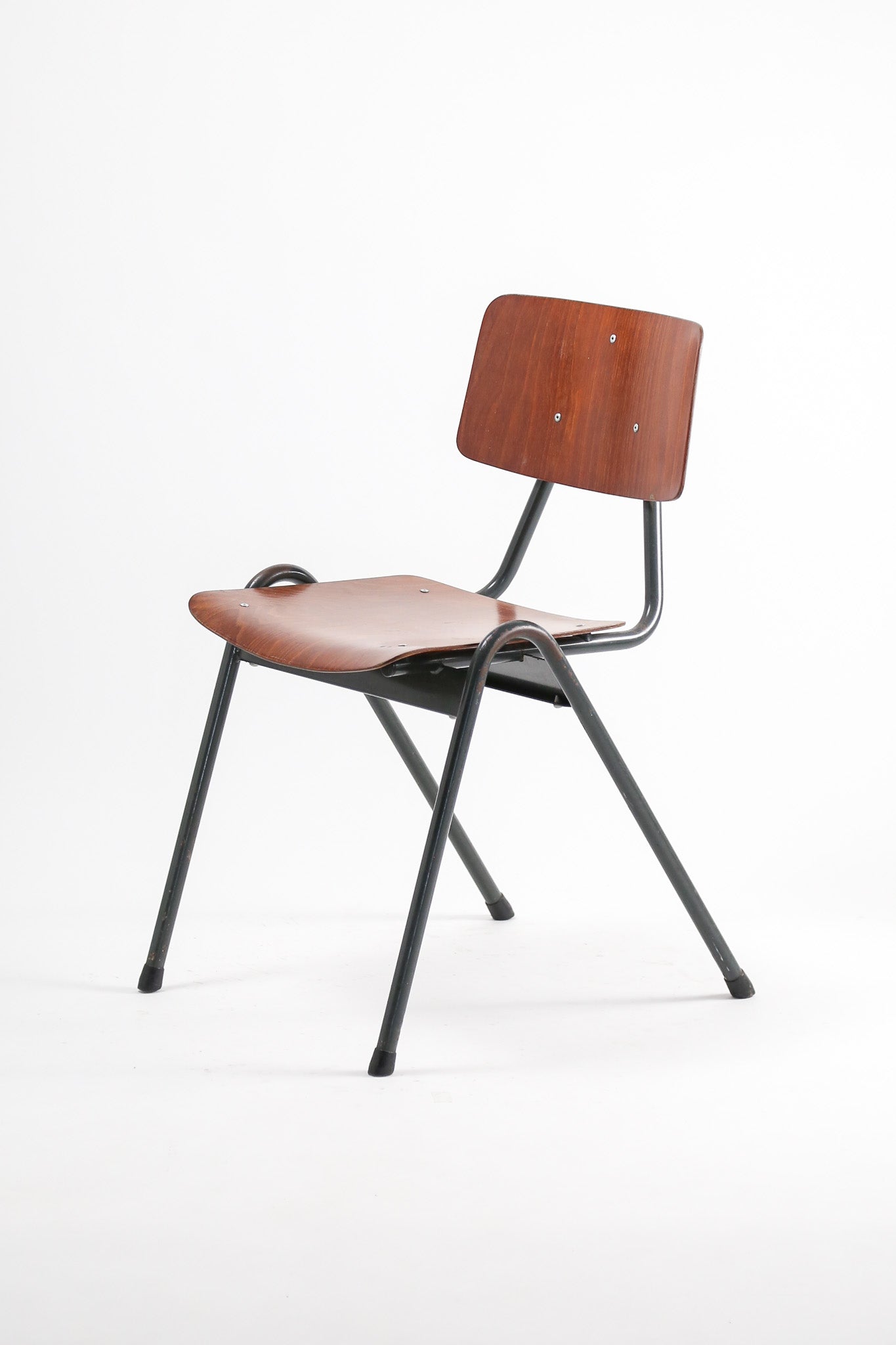Pagholz Stacking Chair / パグホルツ スタッキングチェア