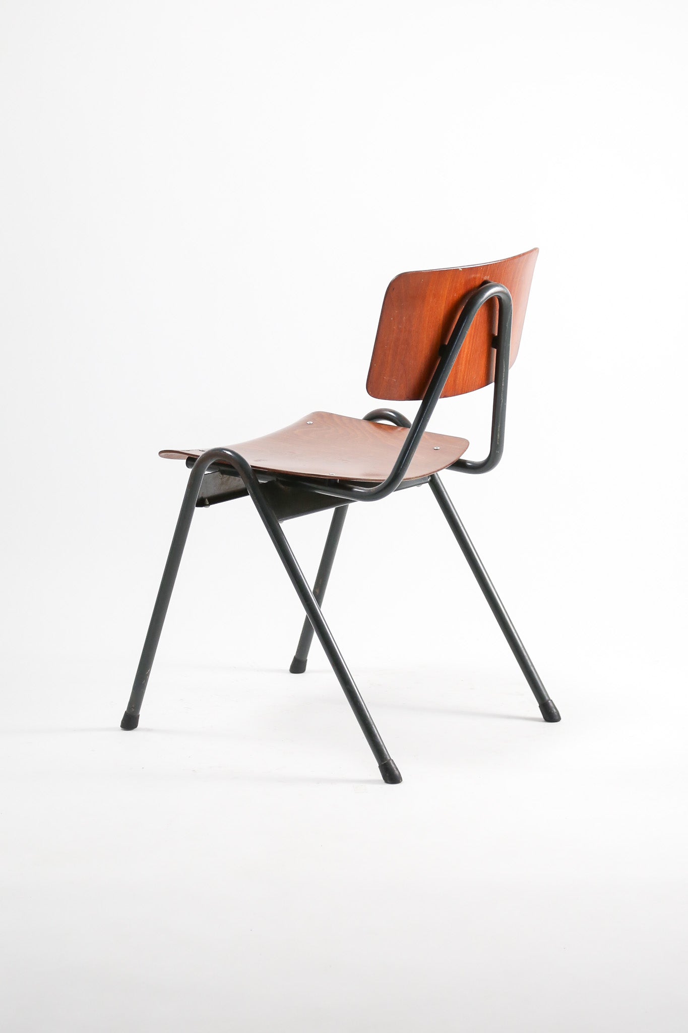 Pagholz Stacking Chair / パグホルツ スタッキングチェア