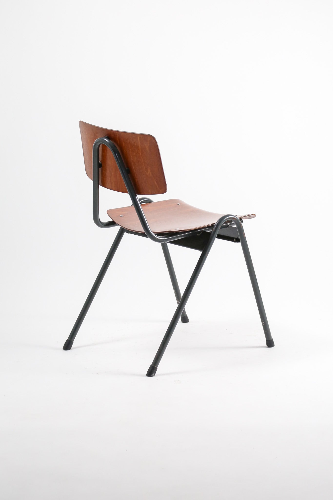 Pagholz Stacking Chair / パグホルツ スタッキングチェア