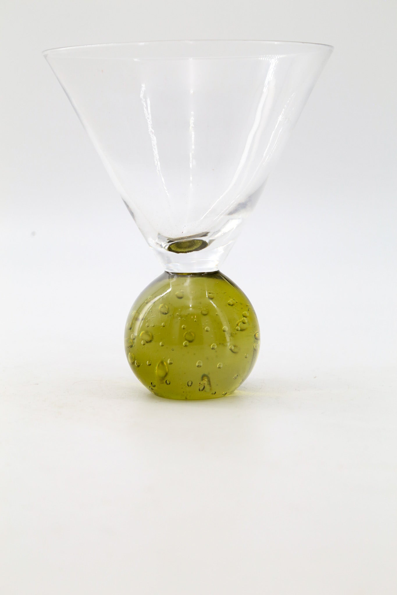 Glass Stem Bowl / ガラスの杯