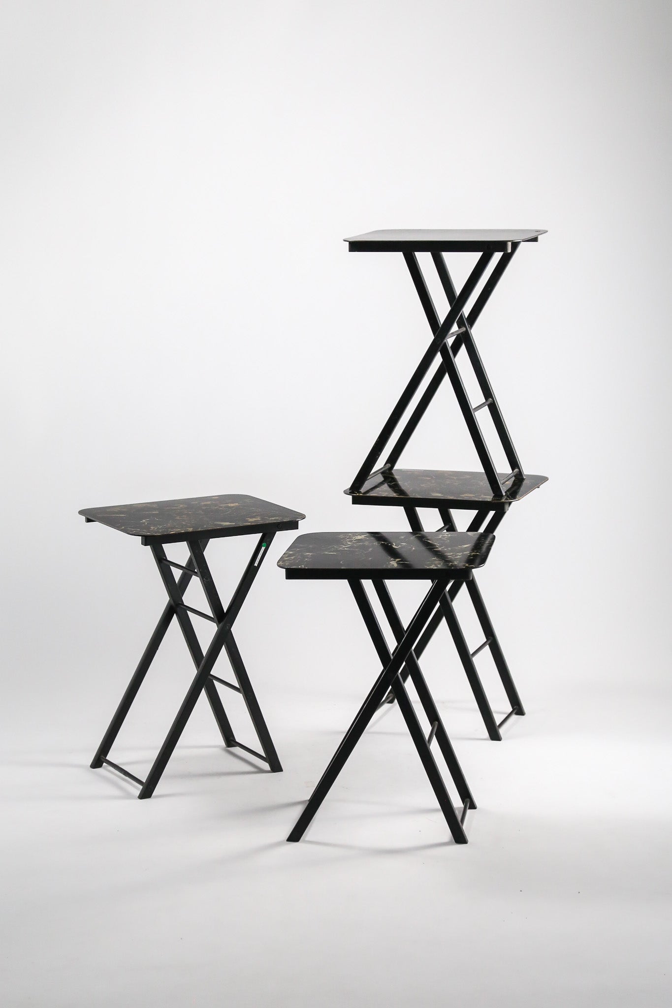 Folding Side Table by Artex-Green Corp / 折りたたみ サイドテーブル