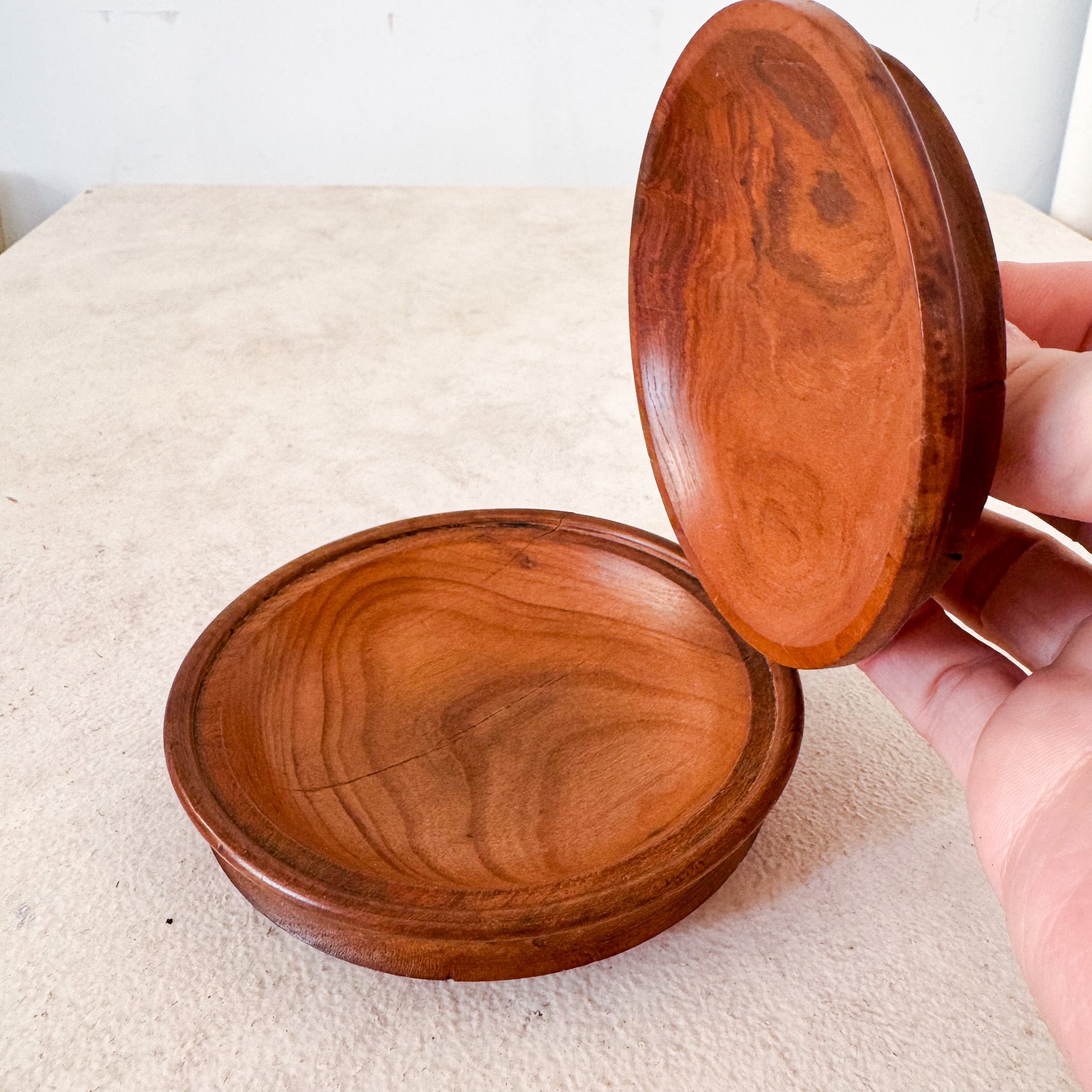 Wooden Lidded Trinket Box / 木製蓋付き小物入れ