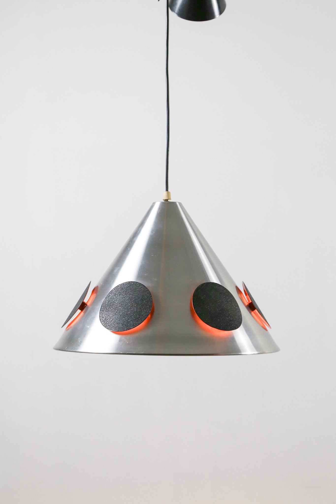 Silver Shade Pendant Light with Black Accents / シルバーシェード 黒丸付き ペンダントライト